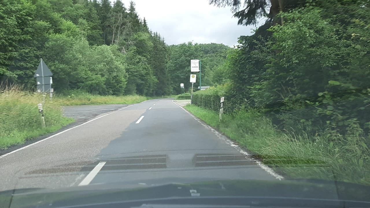 Street view near Forellenzucht, Löf — © Lowiekse (CC BY-SA · Mapillary)