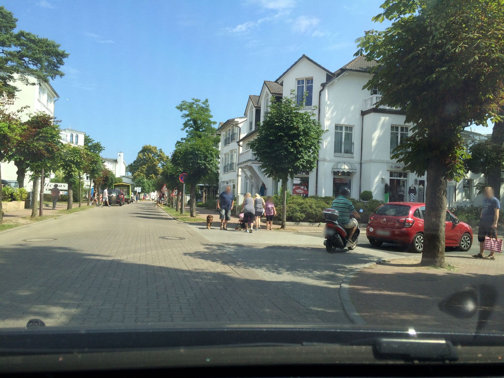 Street view near Min Hüsung Apartments, Ostseebad Binz