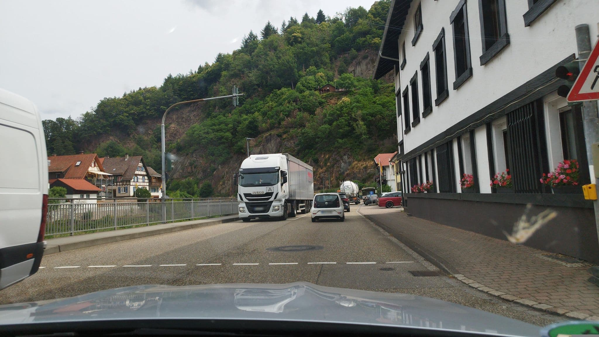 Street view near Grüner Baum, Weisenbach — © bct (CC BY-SA · Mapillary)