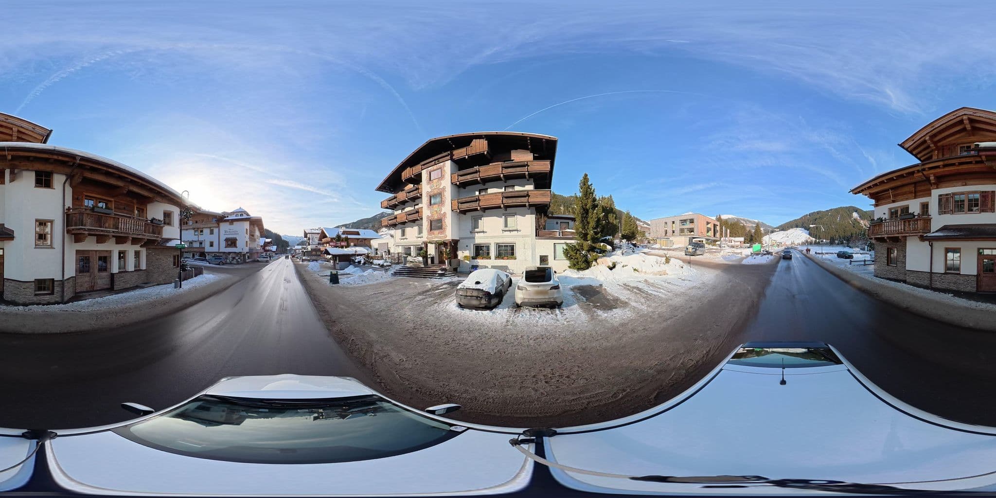 Street view near Hotel Monro's, Aschau — © osmplus_org (CC BY-SA · Mapillary)