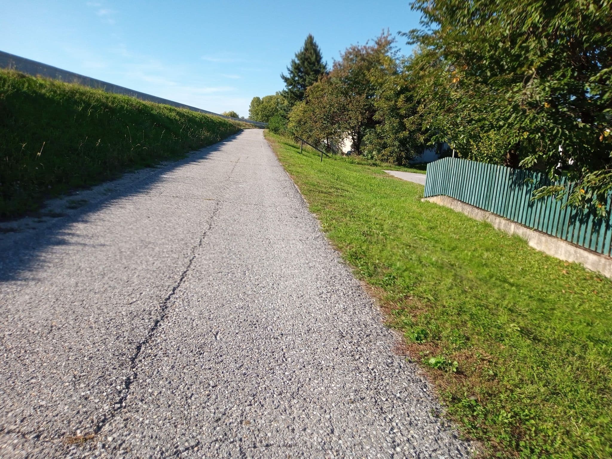 Street view near Pension Habereder, Niederalteich — © glad (CC BY-SA · Mapillary)