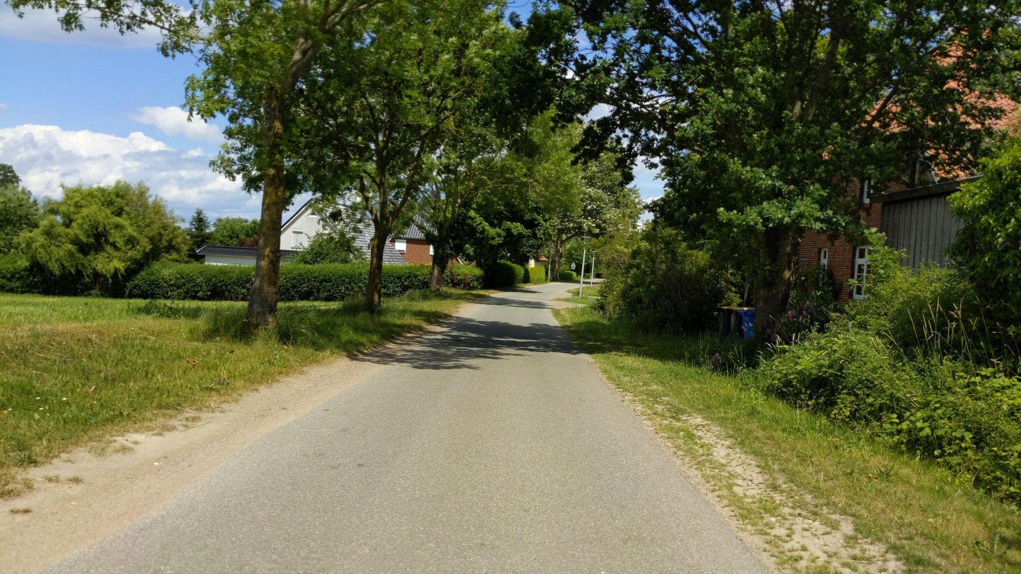 Street view near Alte Schule Warnkenhagen, Kalkhorst — © rasmustravemnd (CC BY-SA · Mapillary)