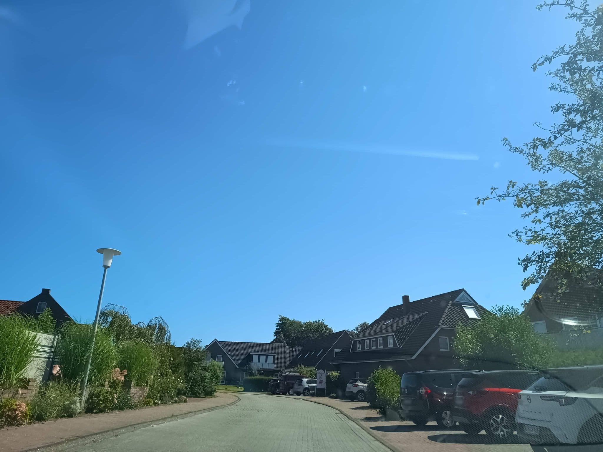 Street view near Haus Vier Nordlichter, Esens — © thetornado76 (CC BY-SA · Mapillary)