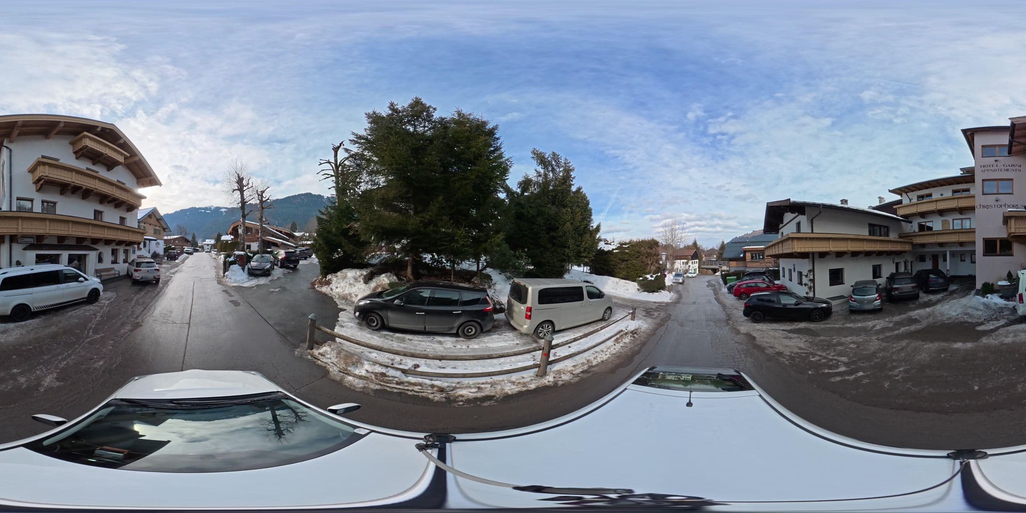 Street view near Hotel Ludwig, Kitzbühel — © osmplus_org (CC BY-SA · Mapillary)