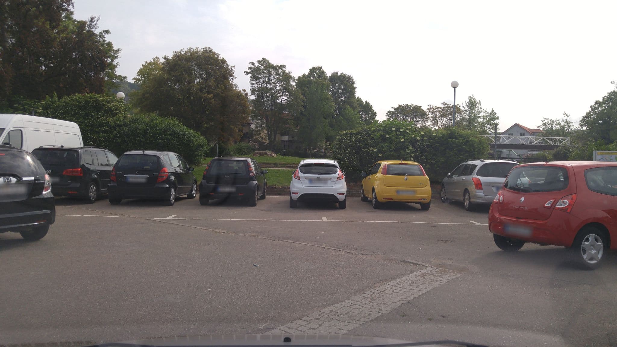 Street view near Parkplatz Steinstraße, Leonberg — © radius_proxy_de (CC BY-SA · Mapillary)