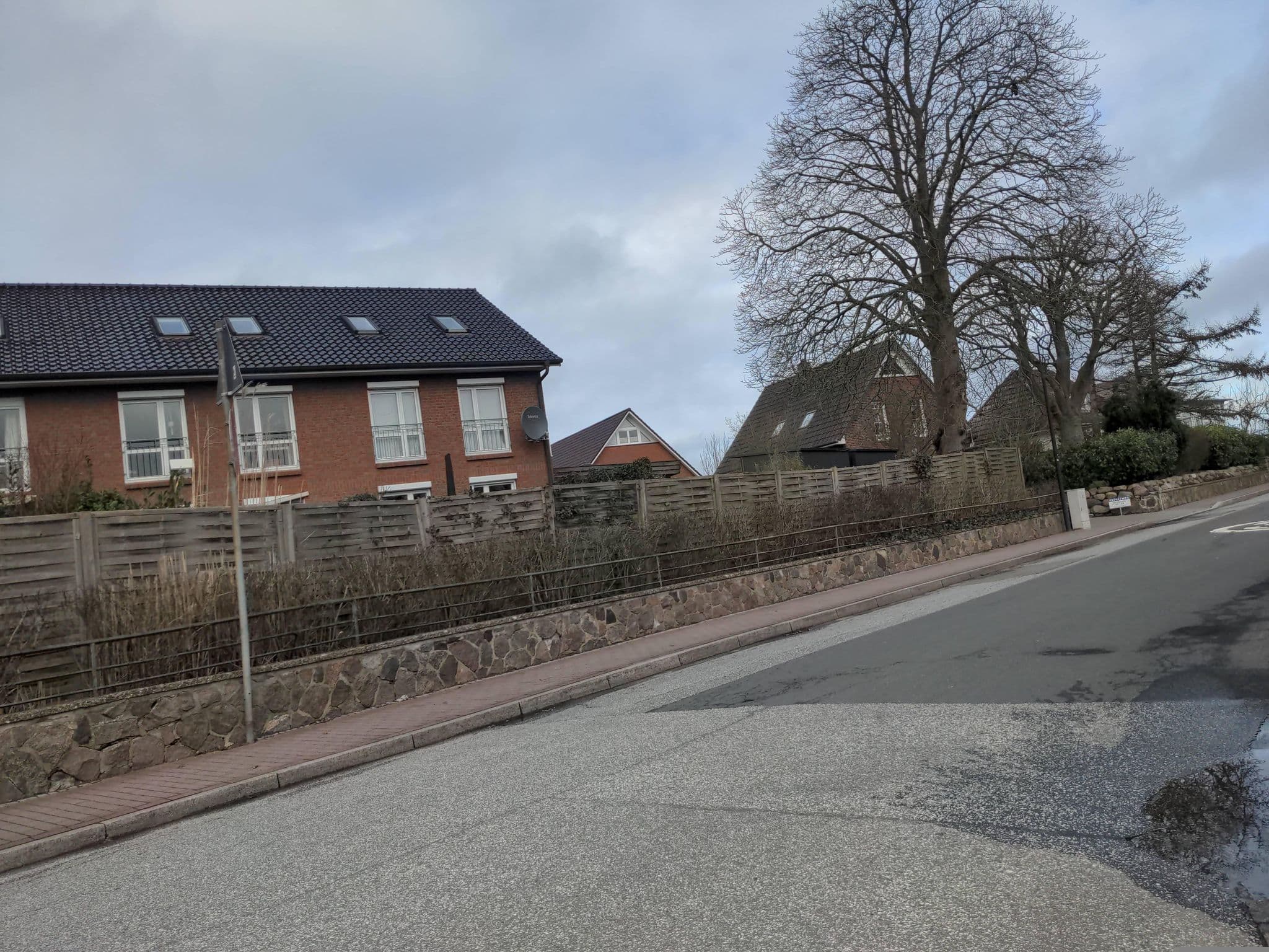 Street view near Villa Seestern, Sierksdorf — © rasmustravemnd (CC BY-SA · Mapillary)