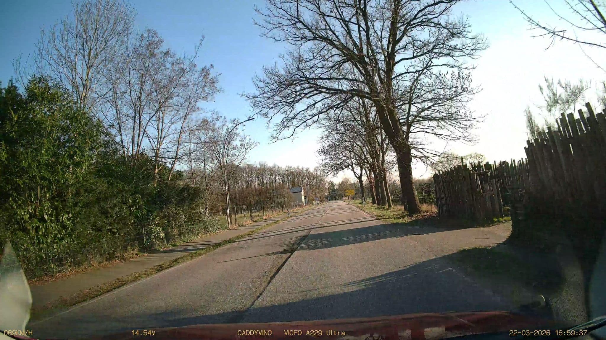 Street view near Zum Tannenbaum, Klein Nordende — © DruideBizeps (CC BY-SA · Mapillary)