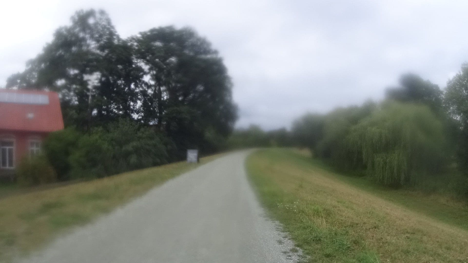 Street view near Elbeglück -Pension am Elbdeich, Lenzen — © ramap (CC BY-SA · Mapillary)