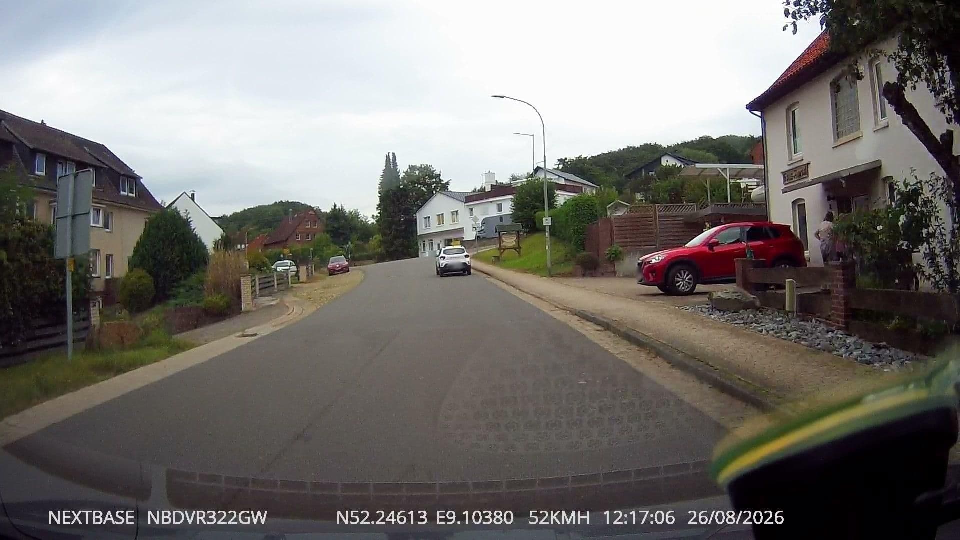 Street view near Haus Auetal, Bad Eilsen — © derlipper (CC BY-SA · Mapillary)