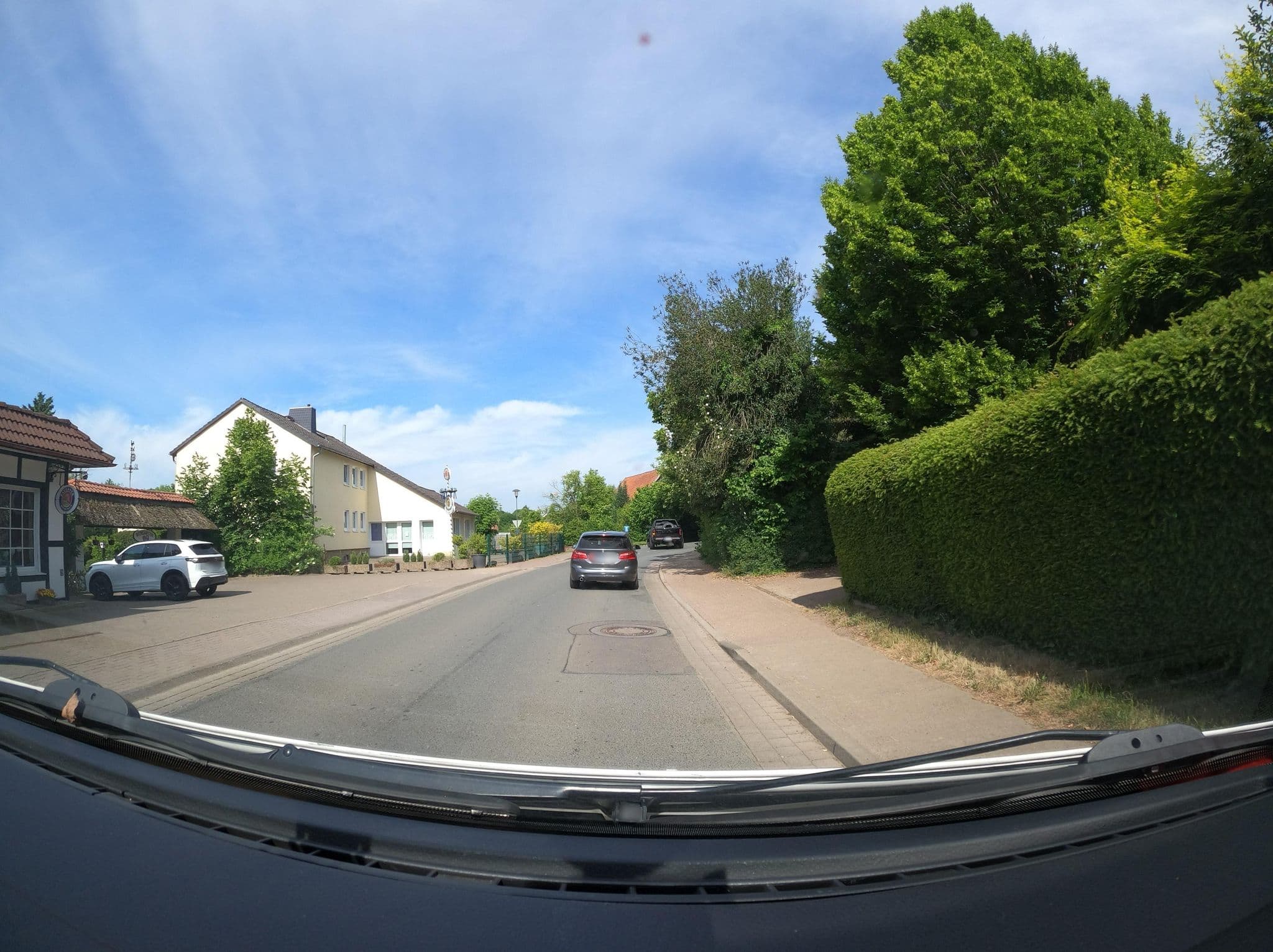 Street view near Heeßer Krug, Heeßen — © Langfahrer (CC BY-SA · Mapillary)