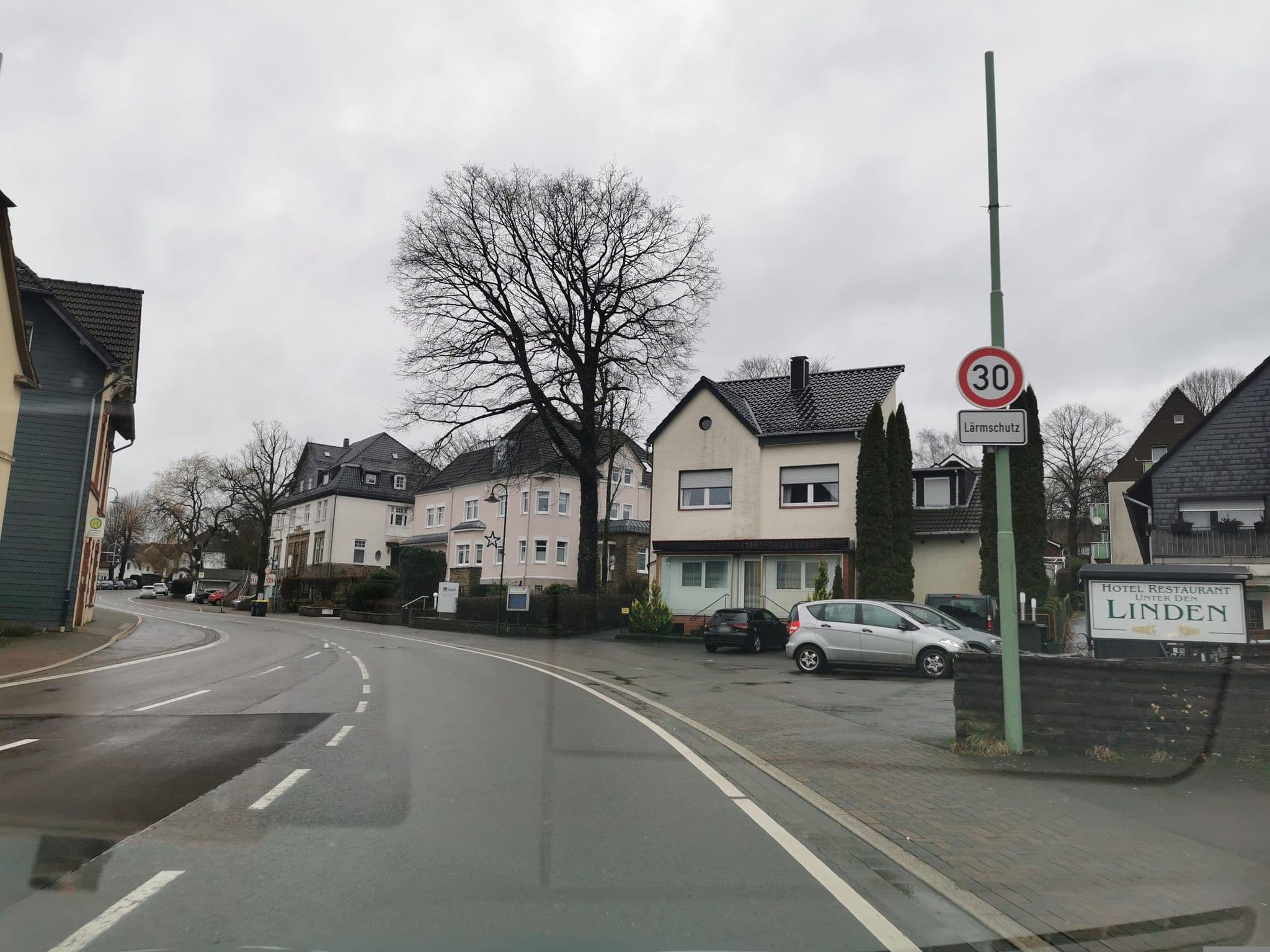 Street view near Hotel unter den Linden, Kierspe — © ASRvw (CC BY-SA · Mapillary)