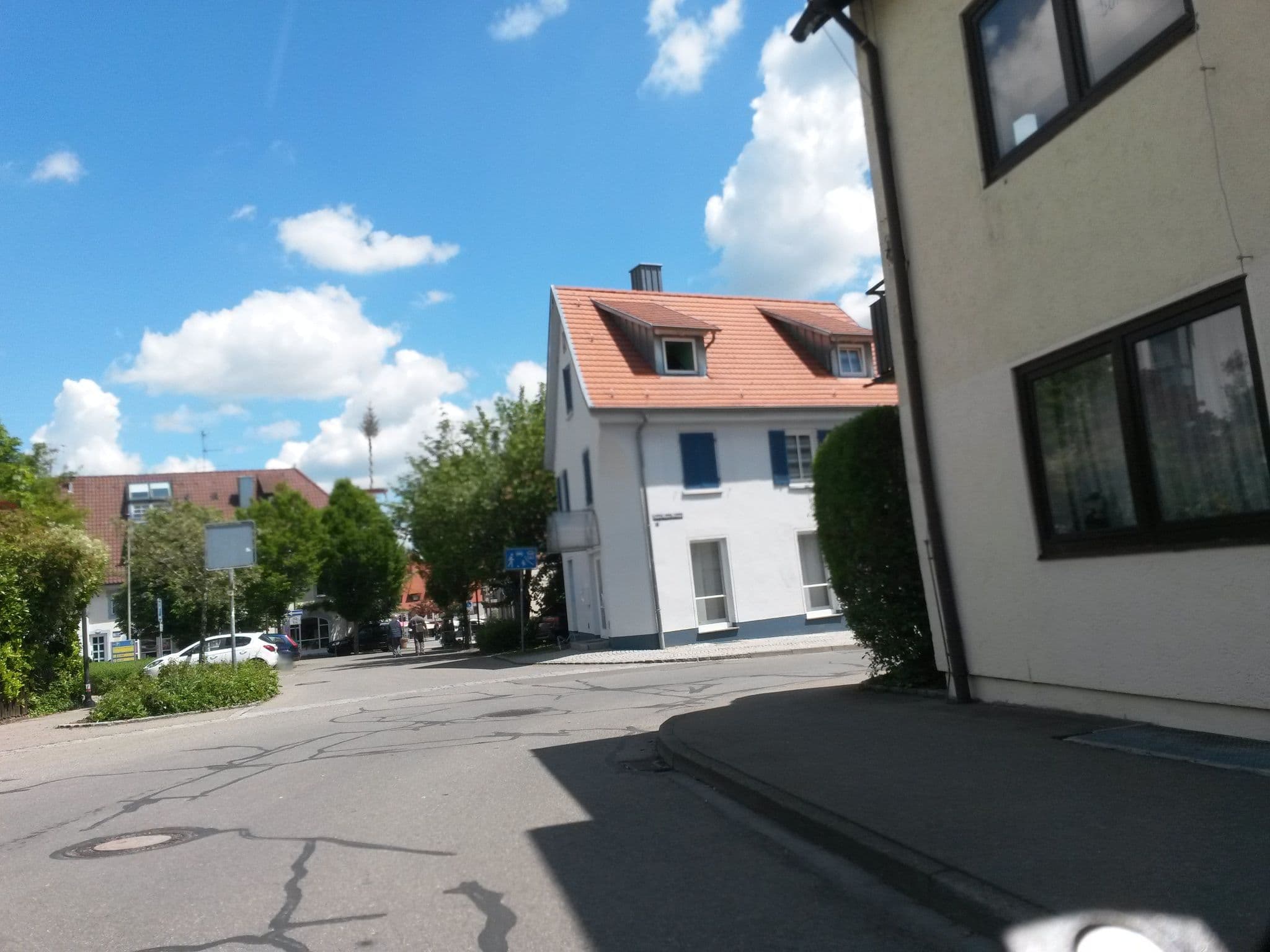 Street view near Hotel Barbara, Bad Schussenried — © rausk (CC BY-SA · Mapillary)