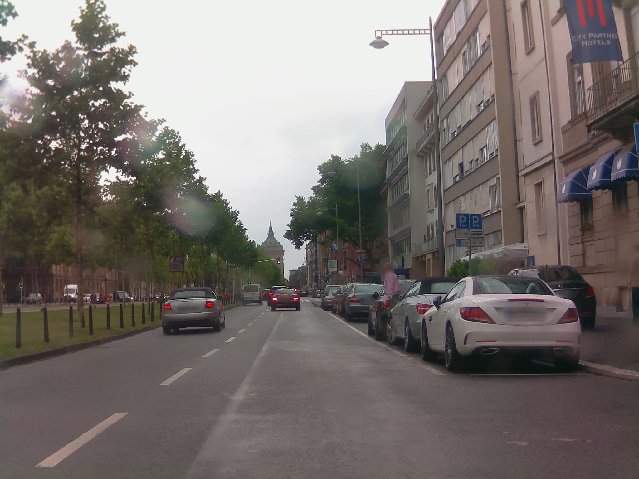 Street view near Tante Alma Hotel, Mannheim — © ramap (CC BY-SA · Mapillary)