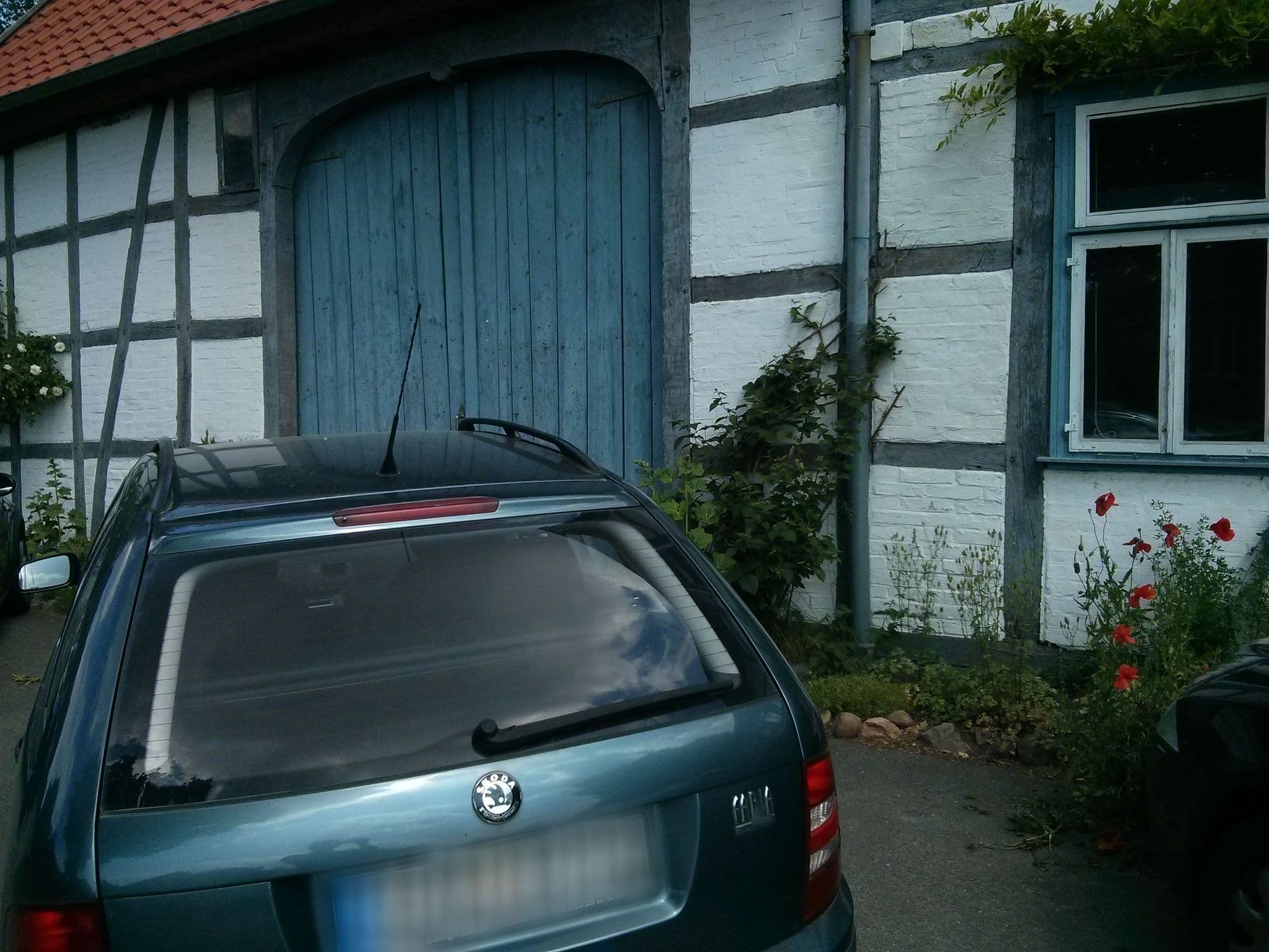 Street view near Ferienwohnung Schwarzer Hahn e.V., Küsten — © mcschrader (CC BY-SA · Mapillary)