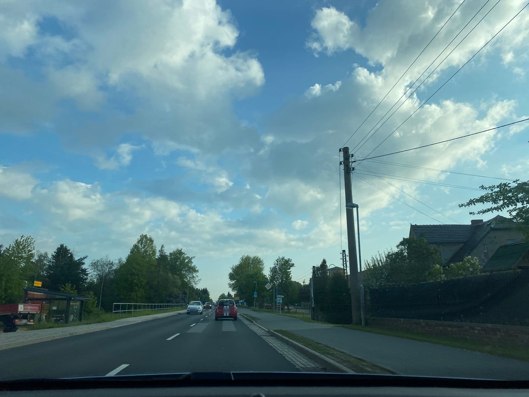 Street view near Fehrienwohnung und Pension Anders, Kodersdorf — © vorwaertsimmer (CC BY-SA · Mapillary)
