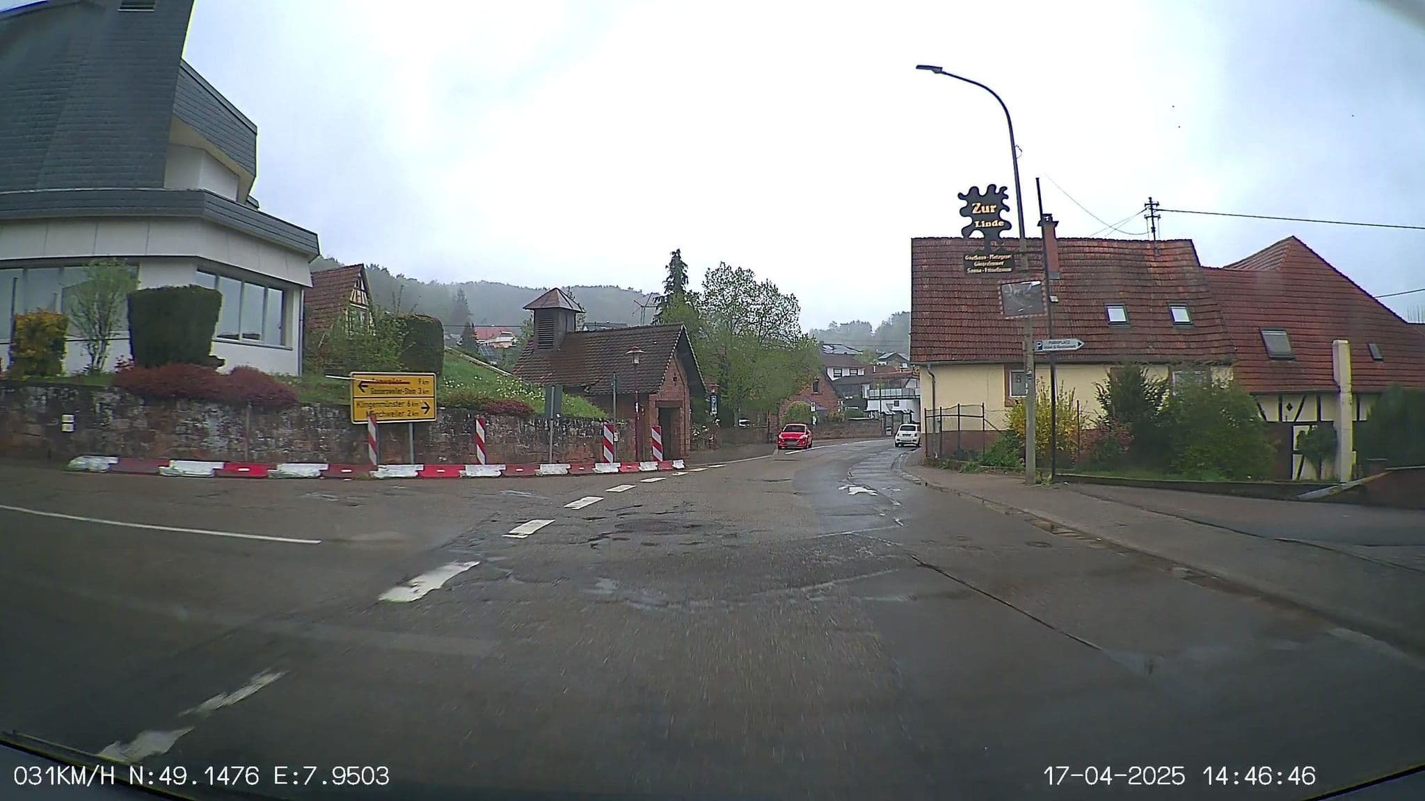 Street view near Landgasthof Hotel Zur Linde, Gossersweiler-Stein — © heetENkoel (CC BY-SA · Mapillary)