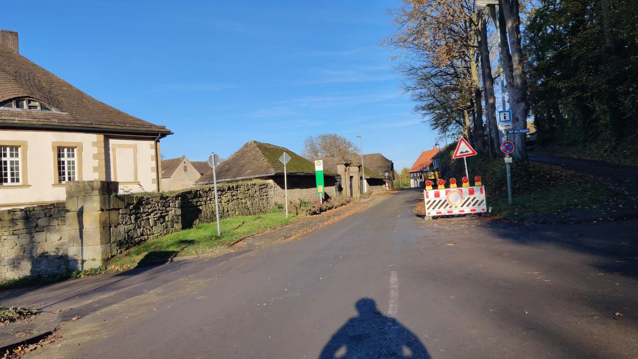 Street view near Schloß Gehrden, Willebadessen — © amenophis (CC BY-SA · Mapillary)