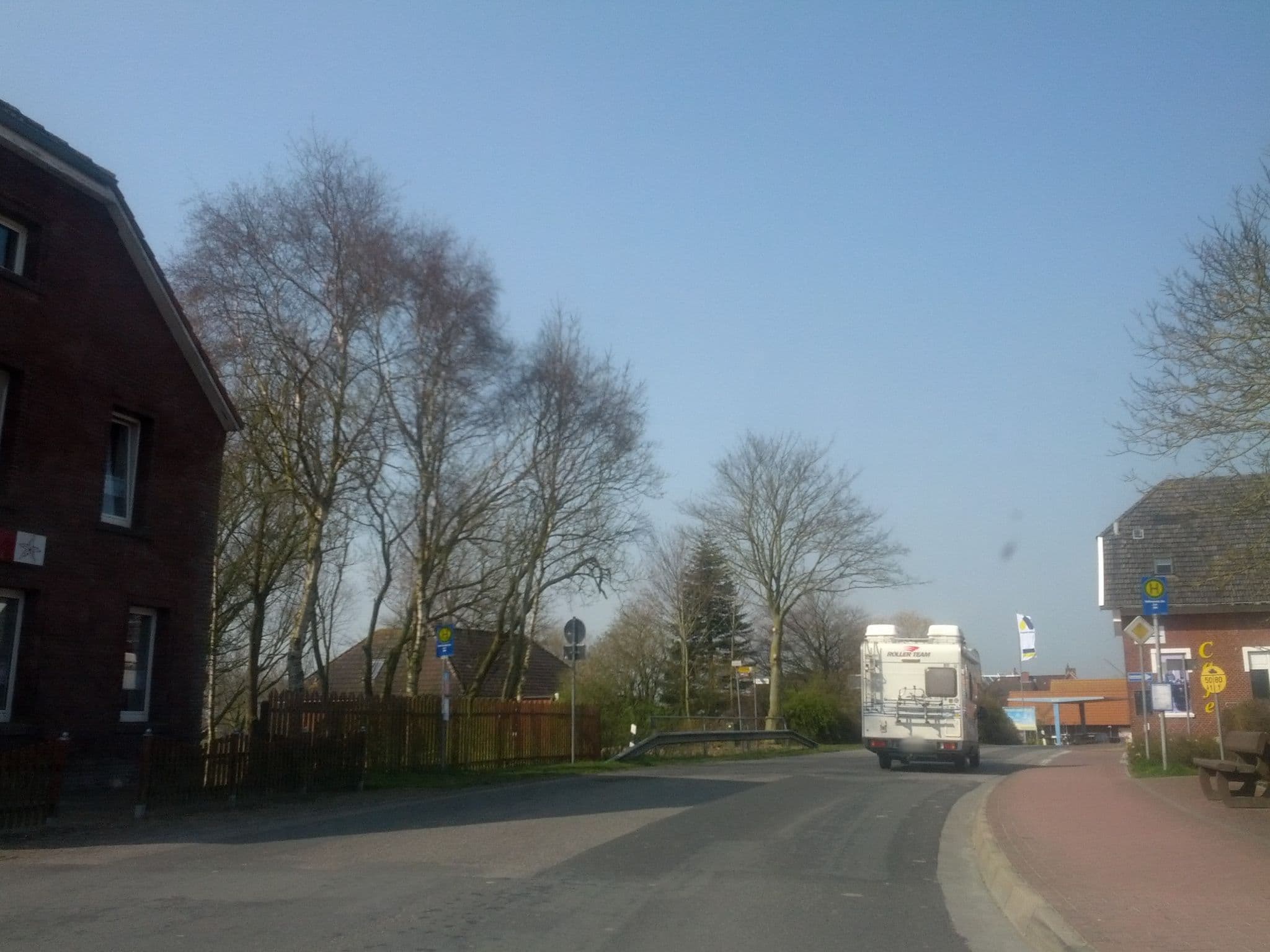 Street view near Apartmenthaus Seestern, Dornum — © zoegglmeyr (CC BY-SA · Mapillary)