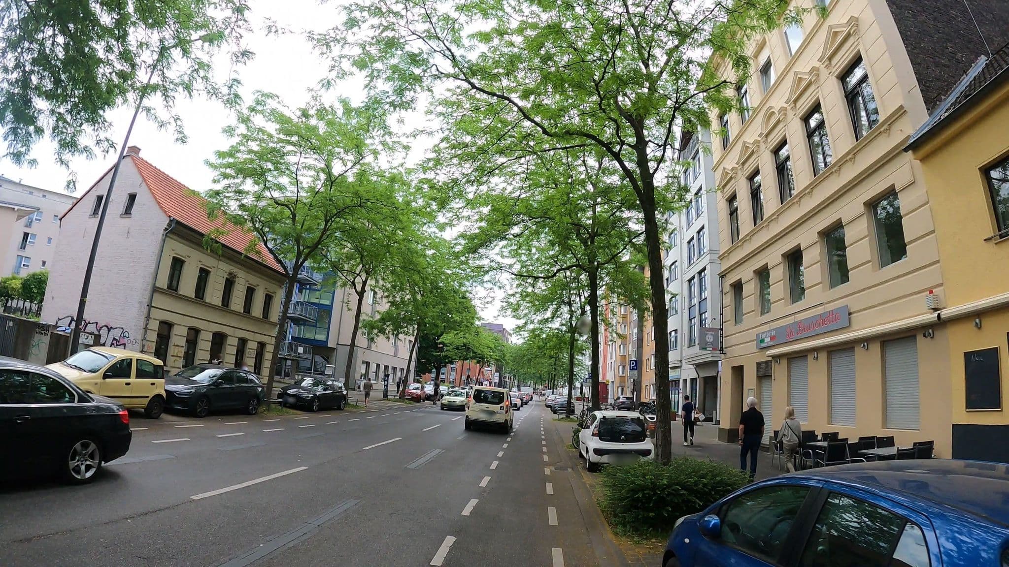Street view near 404-Hostel, Nippes — © popball (CC BY-SA · Mapillary)