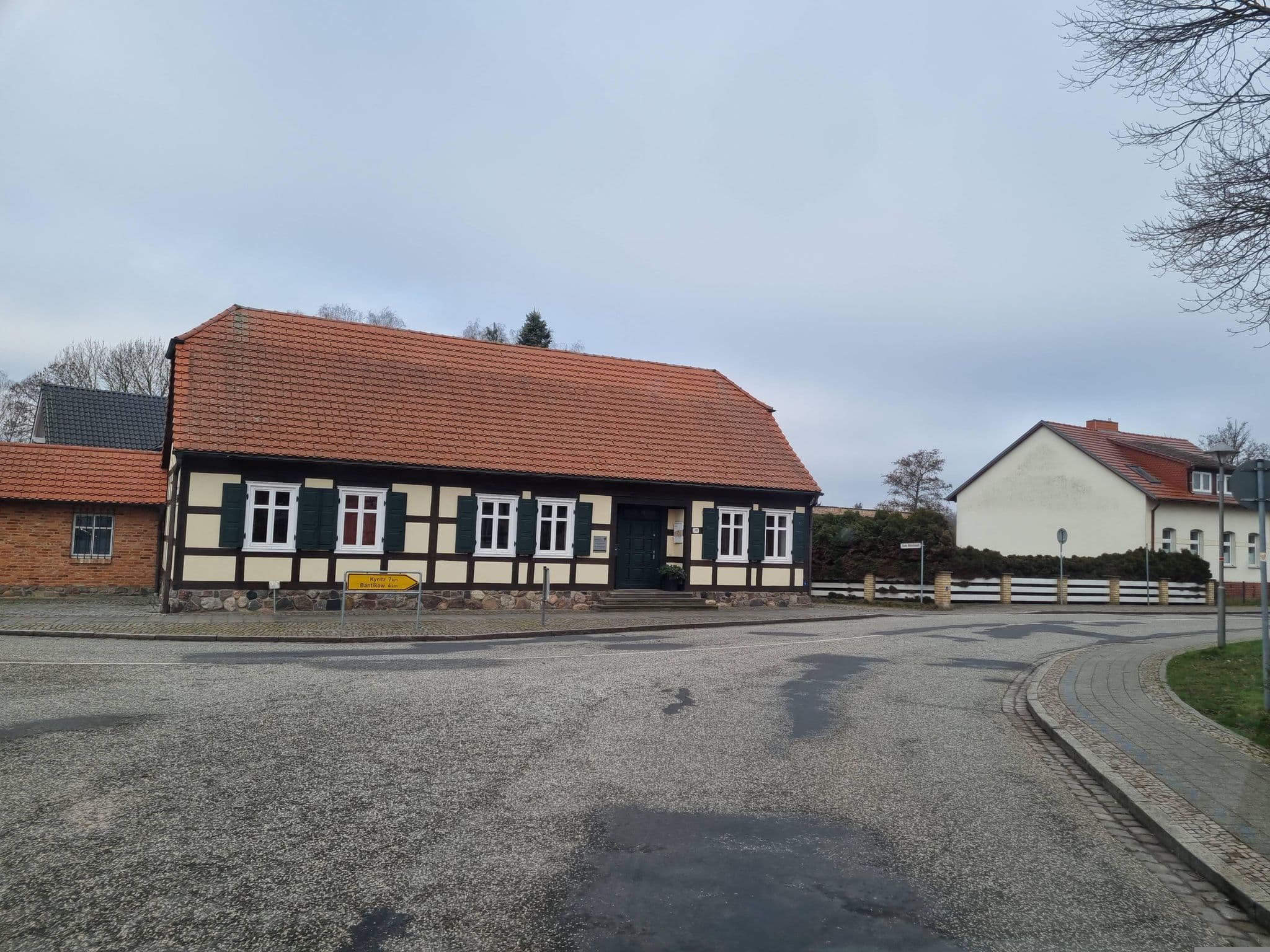Street view near Mühlenhof, Wusterhausen — © dsmm (CC BY-SA · Mapillary)