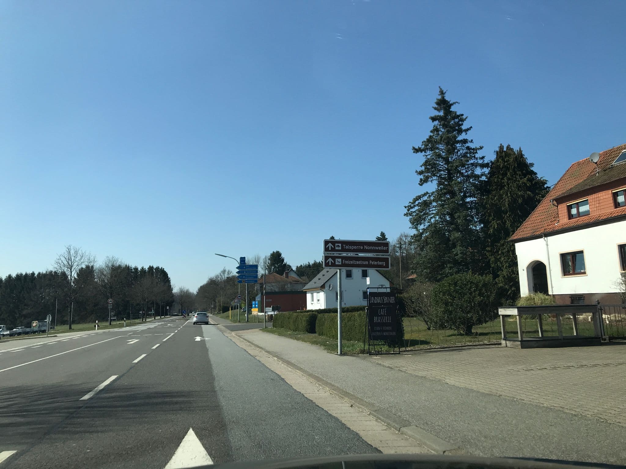 Street view near Landhaus Spanier, Nonnweiler — © teddy73 (CC BY-SA · Mapillary)