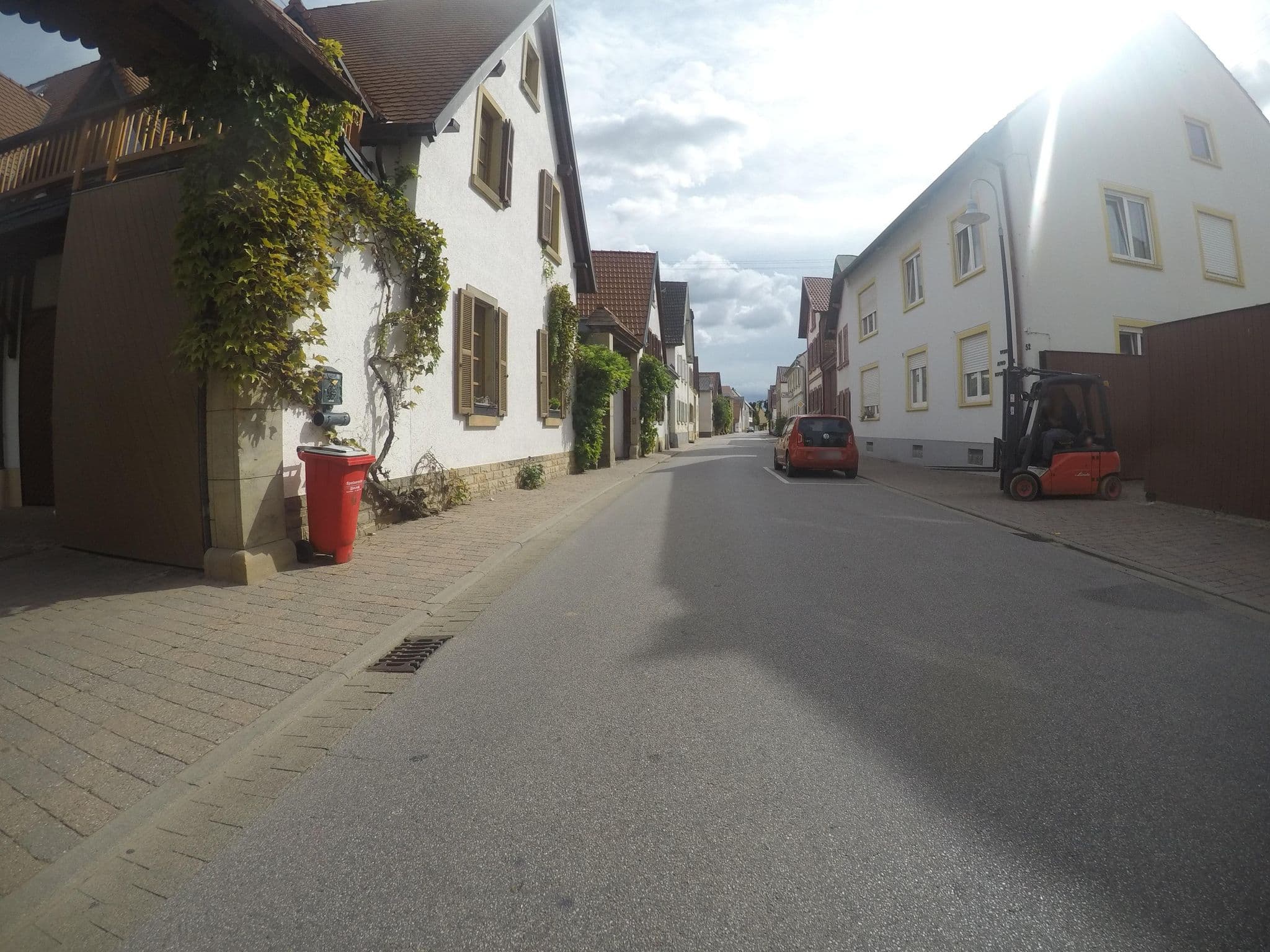 Street view near Hofgut Gönnheim, Gönnheim — © mfa (CC BY-SA · Mapillary)