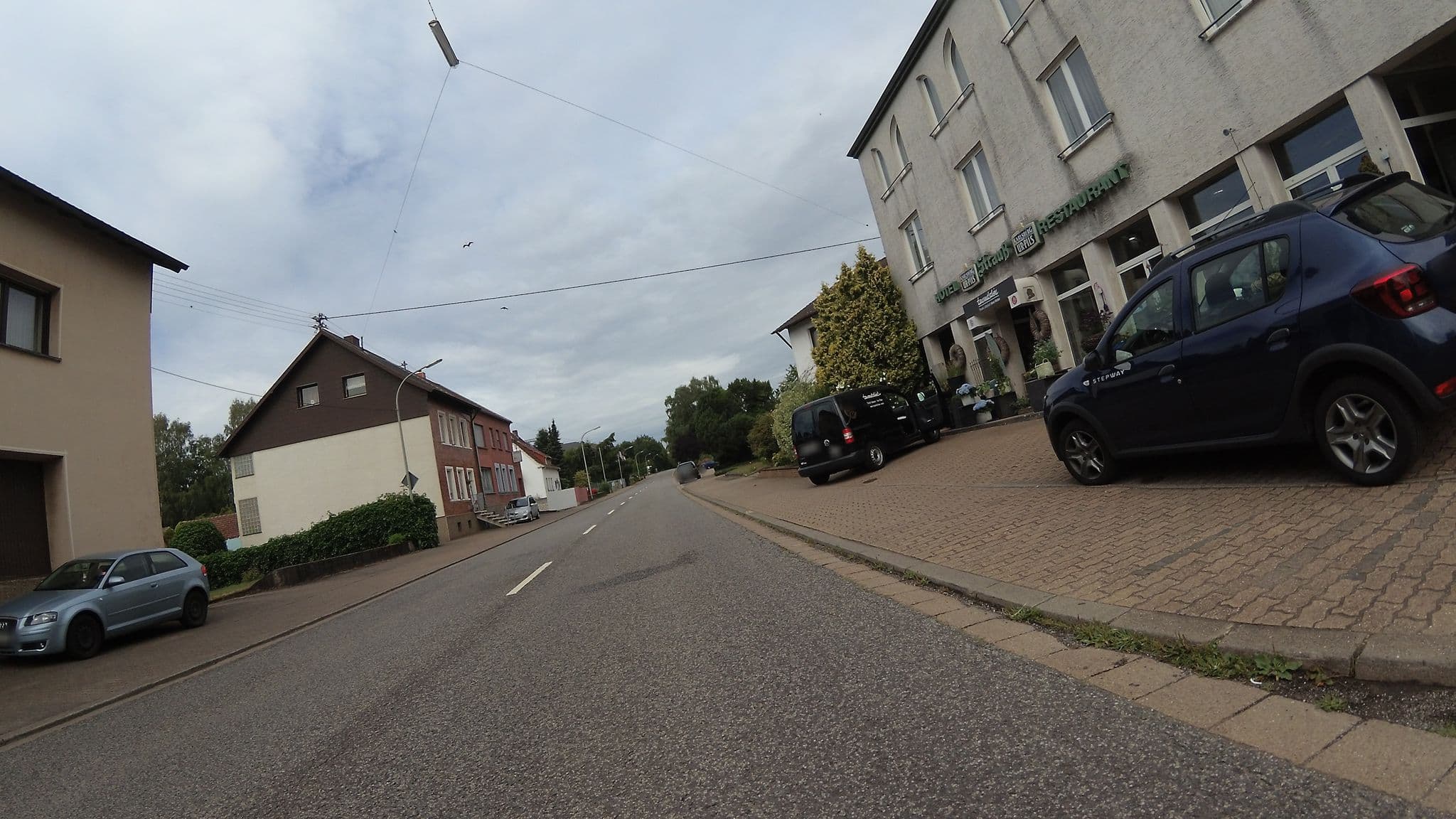 Street view near Strauß, Schwalbach — © teddy73 (CC BY-SA · Mapillary)