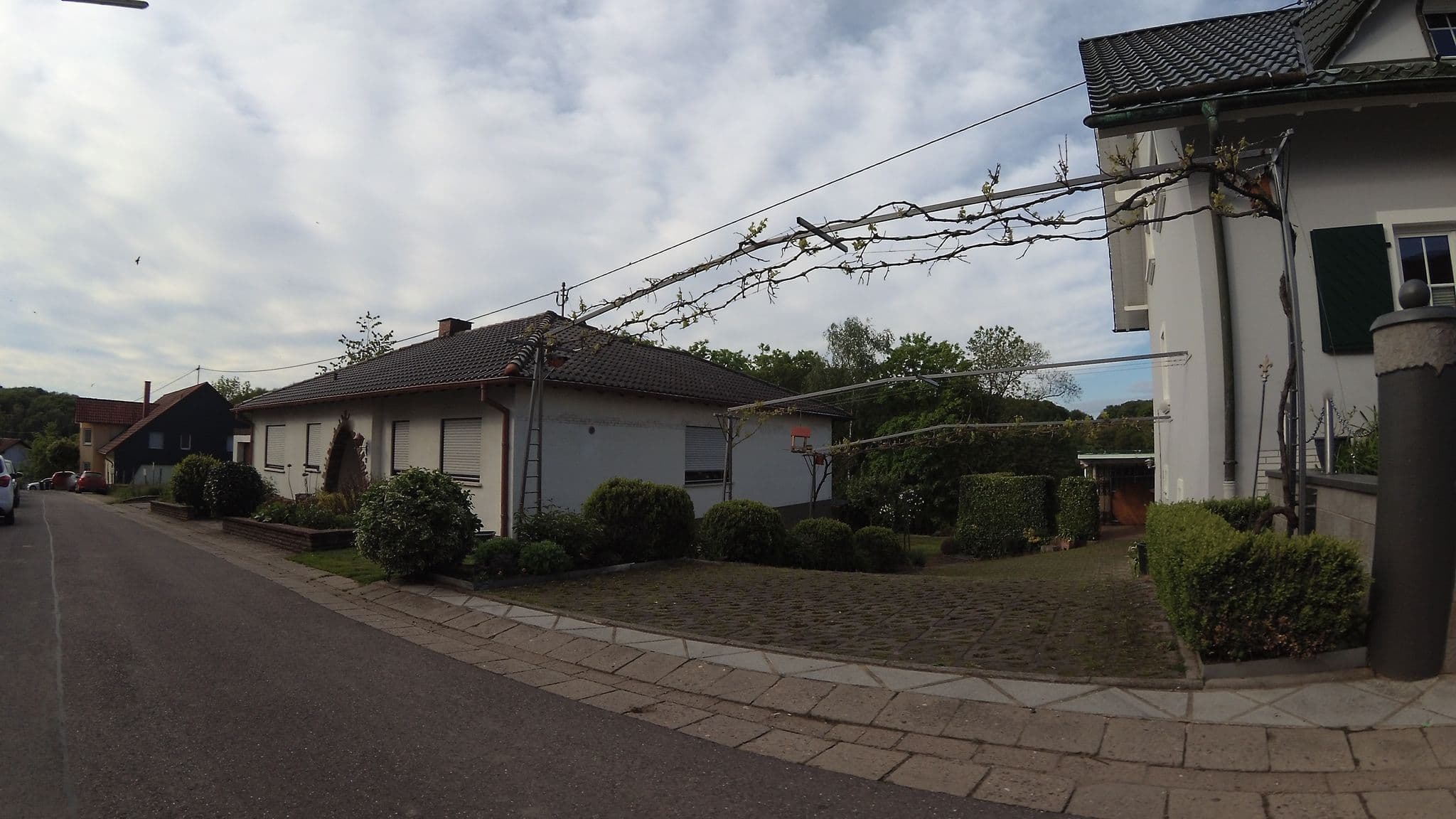 Street view near Haus Aloysia am Saarlandweg, Merzig — © teddy73 (CC BY-SA · Mapillary)