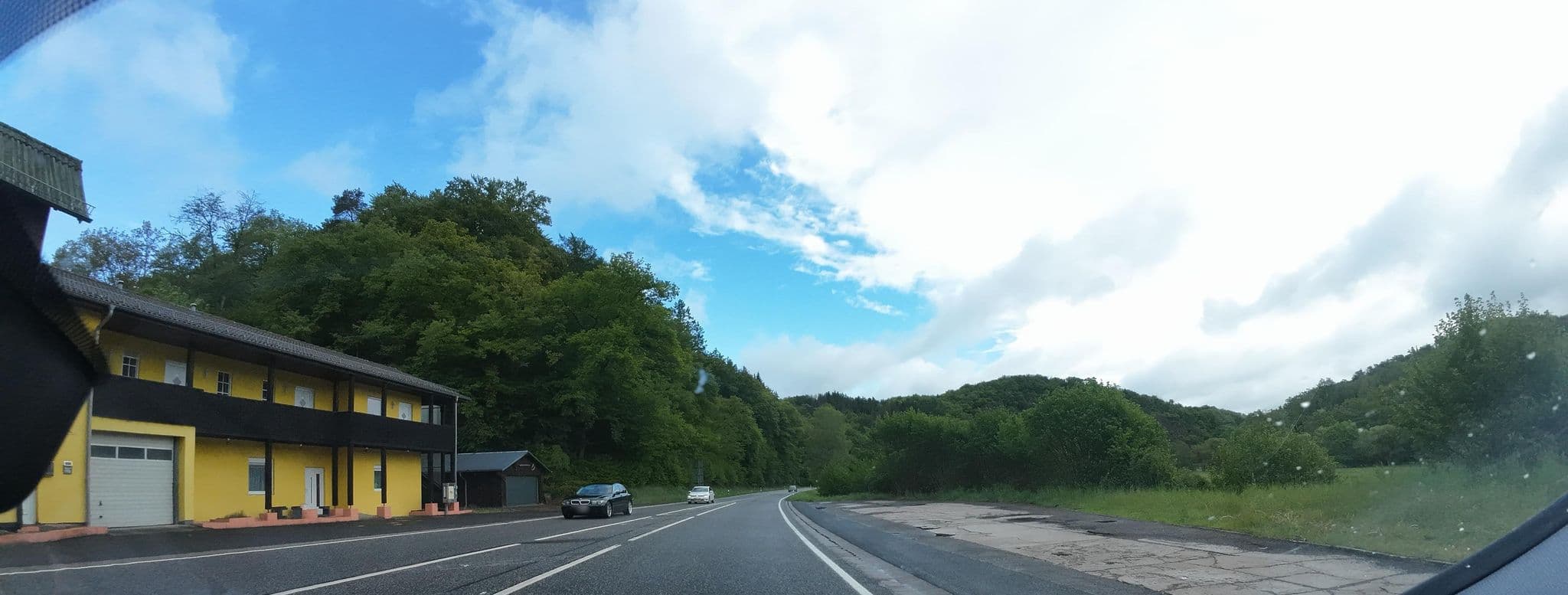 Street view near Zum alten Zoll, Nohfelden — © teddy73 (CC BY-SA · Mapillary)
