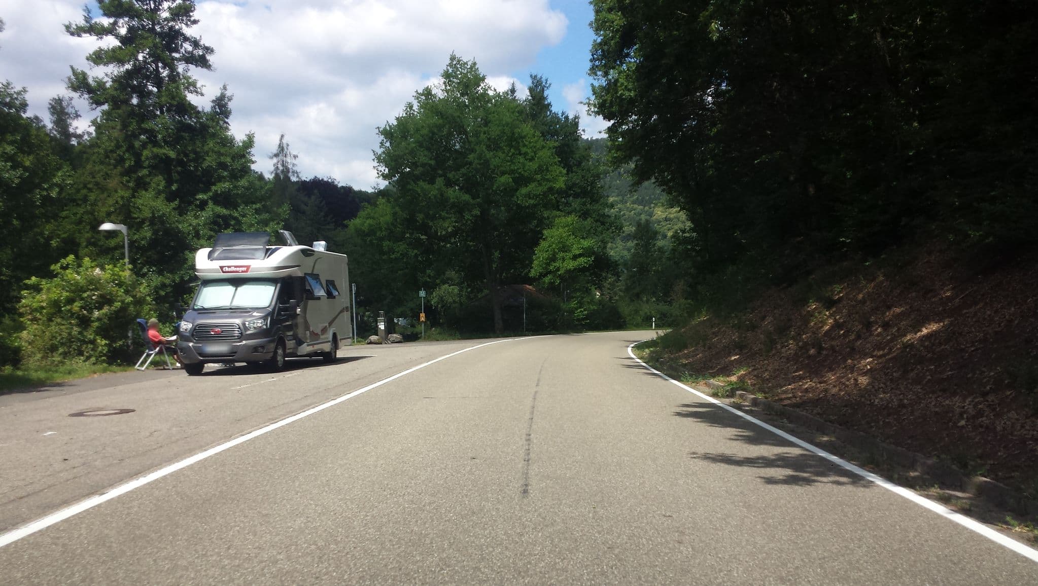 Street view near Reisemobilstellplätze Markwardanlage (am Kurpark), Annweiler am Trifels — © wegavision (CC BY-SA · Mapillary)