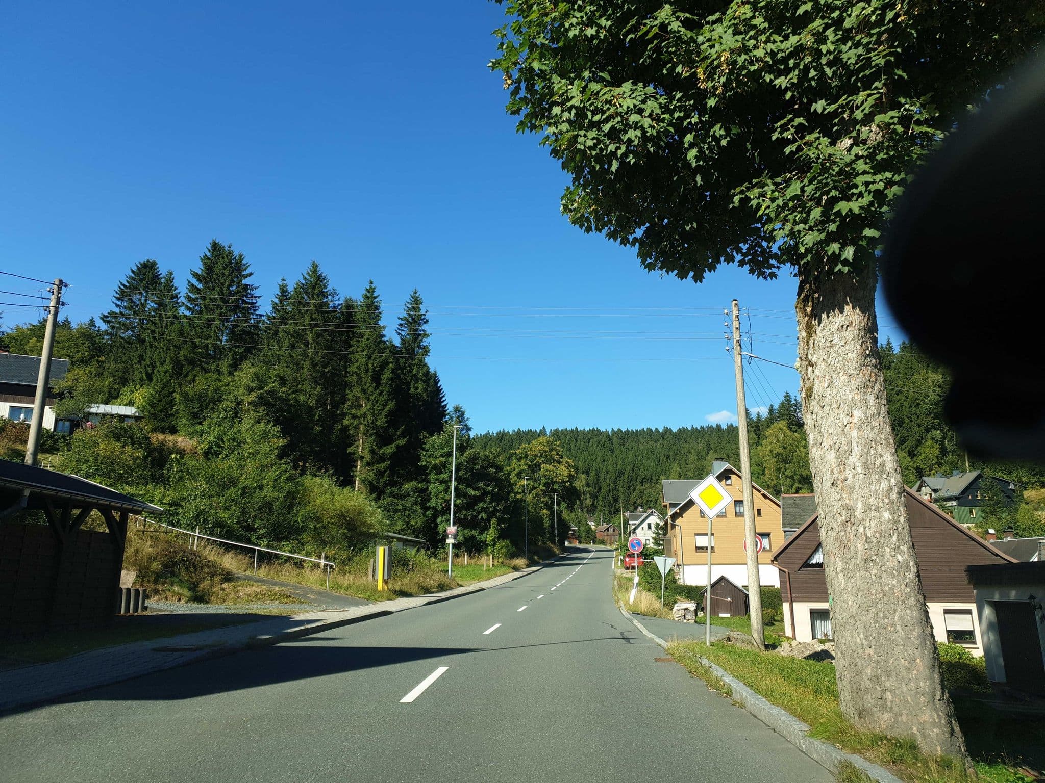 Street view near Ferienhaus Anno Dazumal, Klingenthal — © canislupus (CC BY-SA · Mapillary)