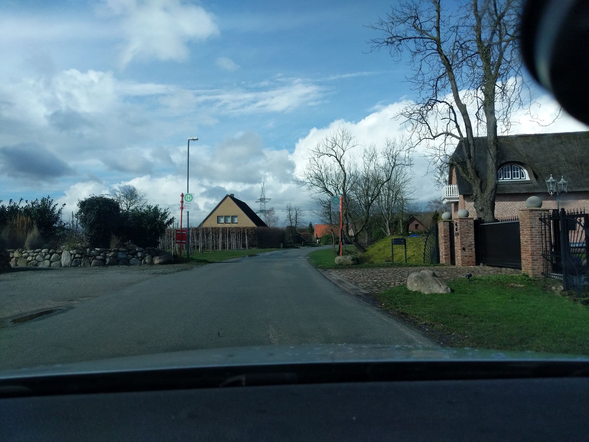 Street view near Ferienwohnung Blütenzauber, Hansestadt Stade — © nesshof (CC BY-SA · Mapillary)