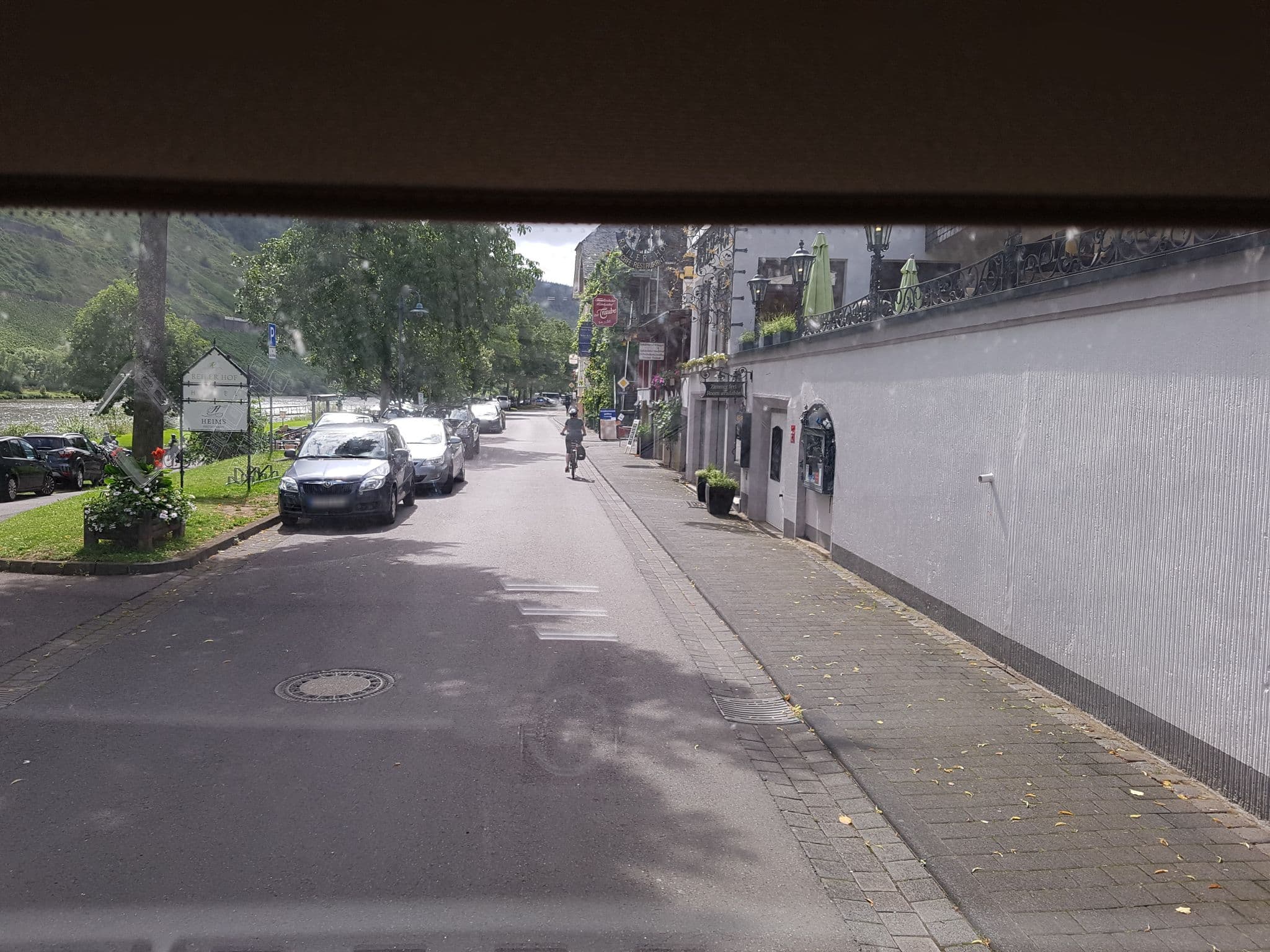 Street view near Gästehaus Zur Traube, Reil — © bernardvoyageur (CC BY-SA · Mapillary)
