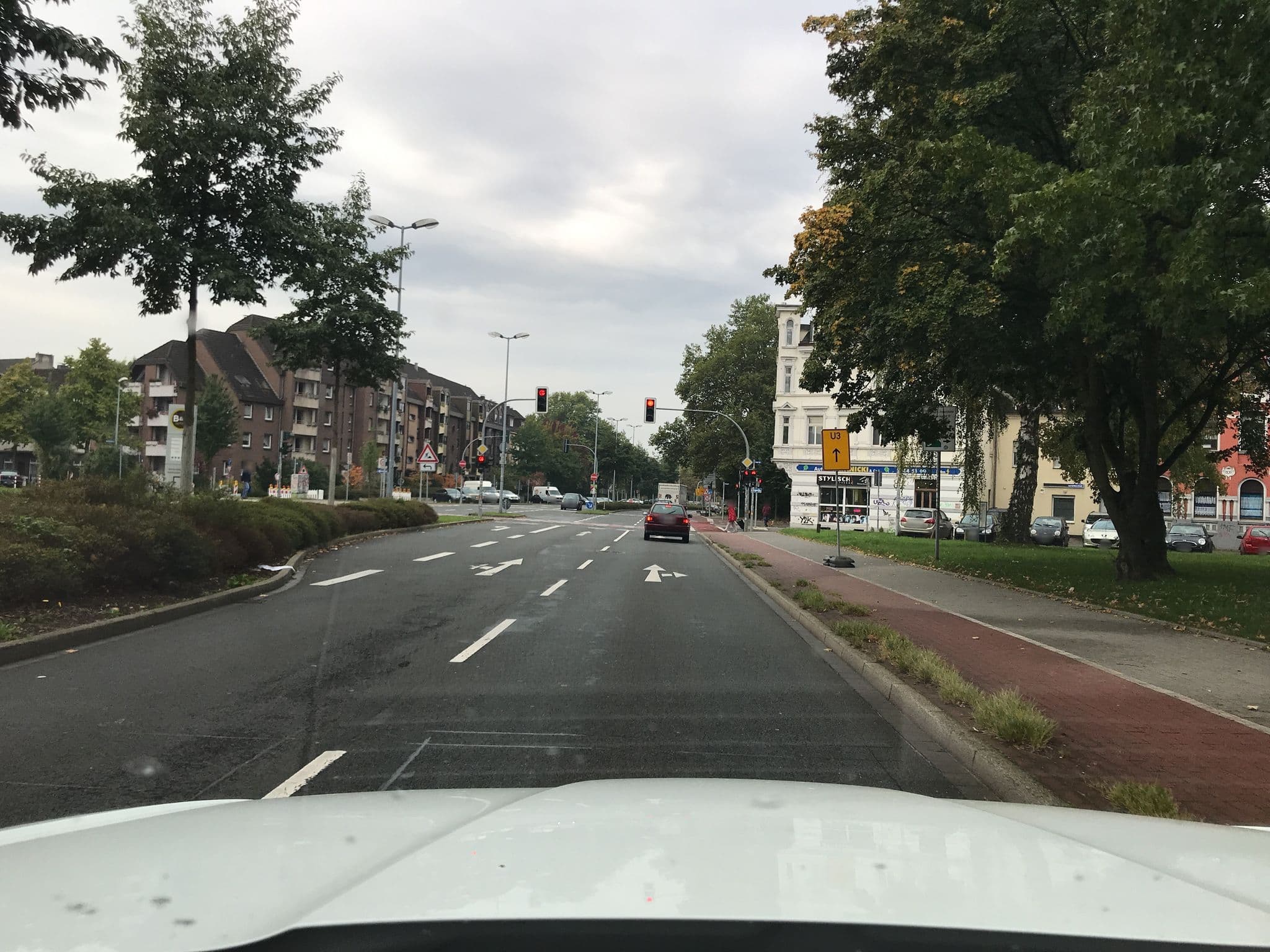 Street view near B&B Hotel, Mülheim — © bogomil76 (CC BY-SA · Mapillary)