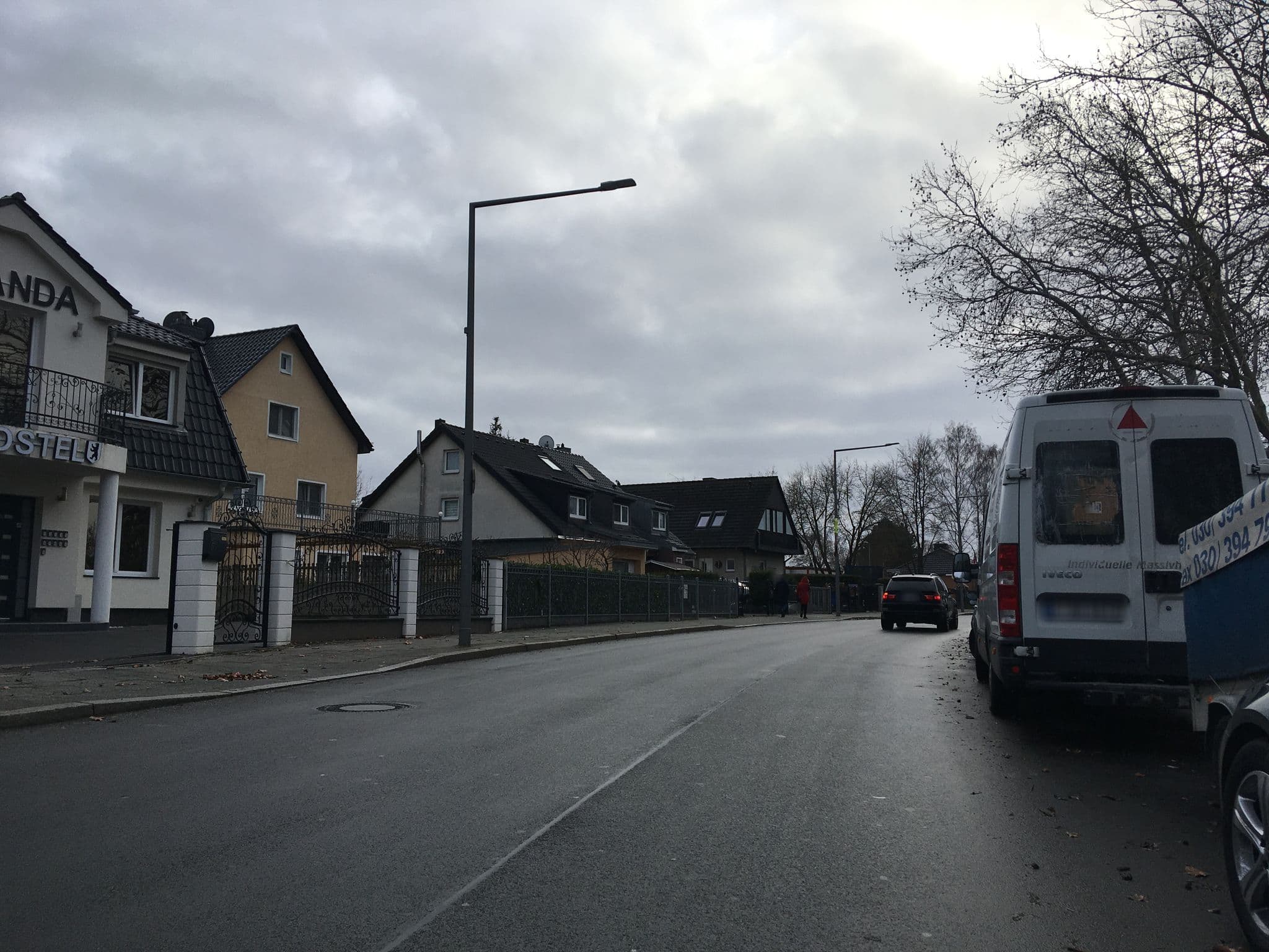 Street view near Amanda Hostel, Märkisches Viertel — © carlheinz (CC BY-SA · Mapillary)