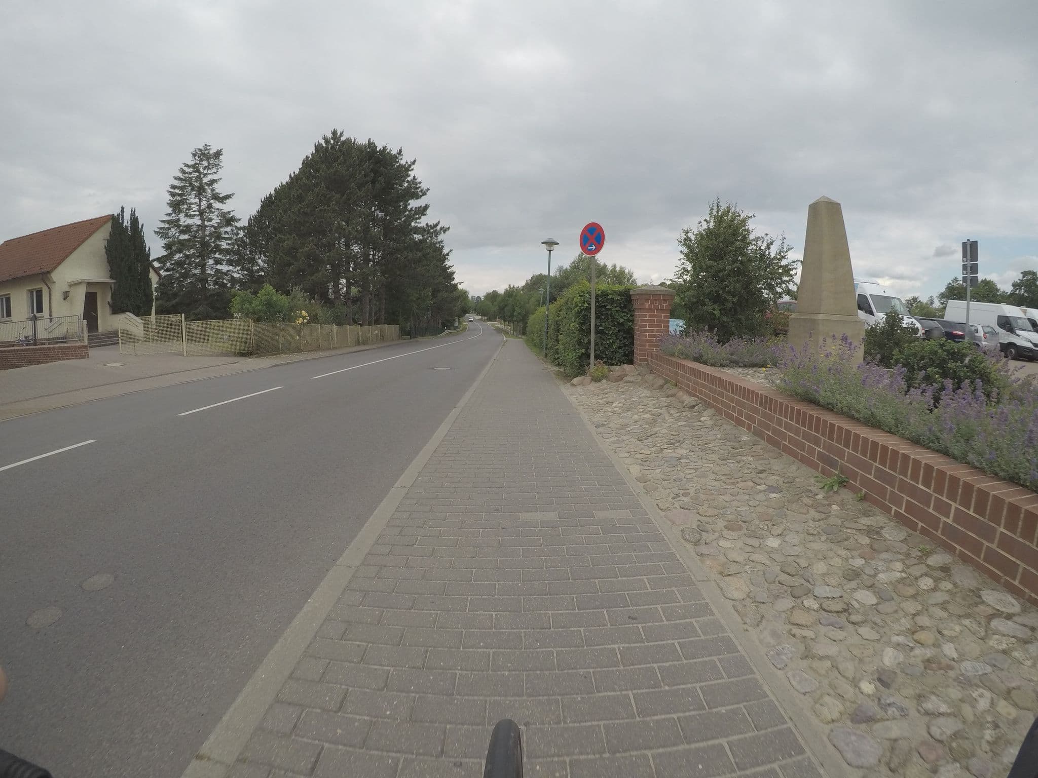 Street view near Schwante Wohnmobilstellplatz, Kremmen — © kartonage (CC BY-SA · Mapillary)