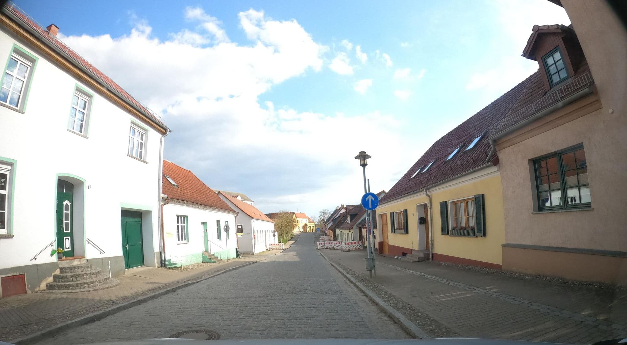 Street view near Günters Bierstübchen, Penkun — © masterofnoroad (CC BY-SA · Mapillary)