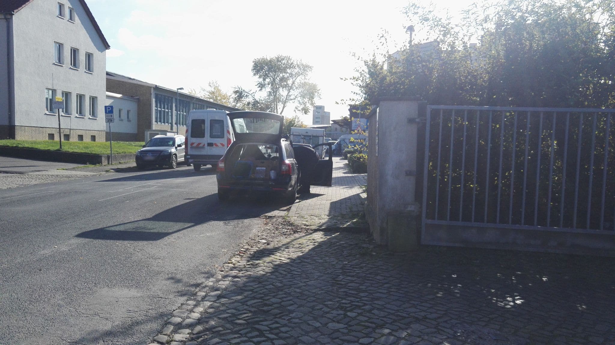 Street view near Wohnmobilstandplatz am Anleger, Hameln — © aceini (CC BY-SA · Mapillary)