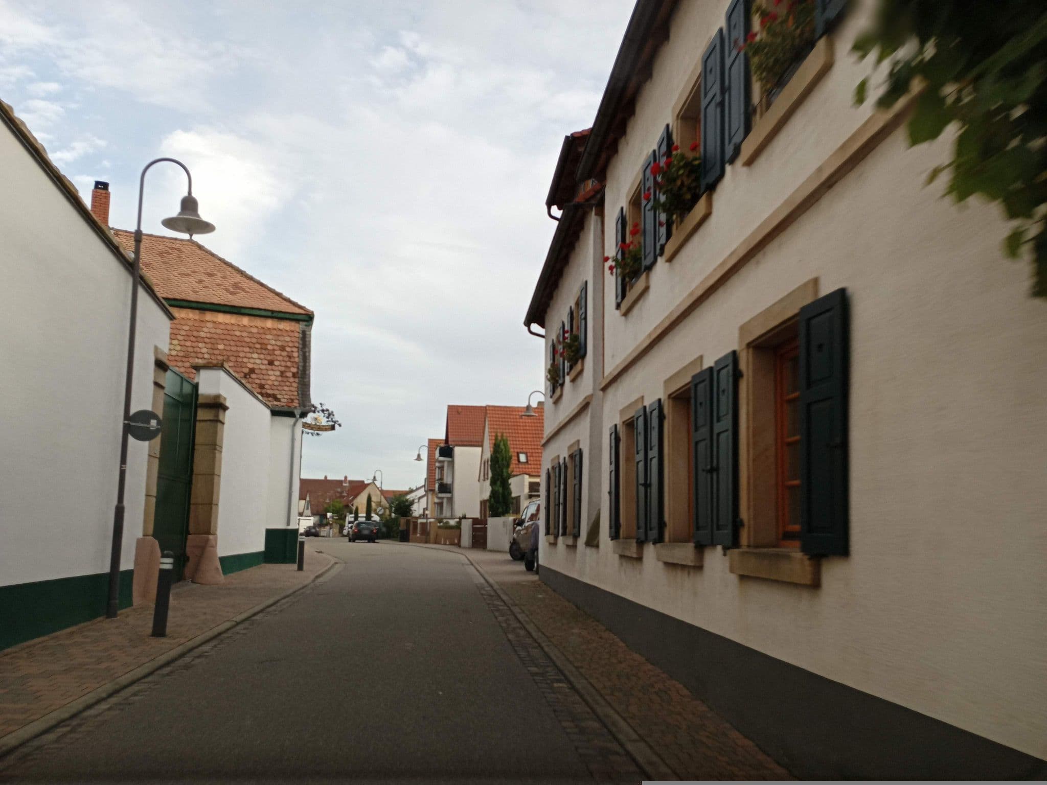 Street view near Landhotel Kallstadt, Kallstadt — © atze02 (CC BY-SA · Mapillary)