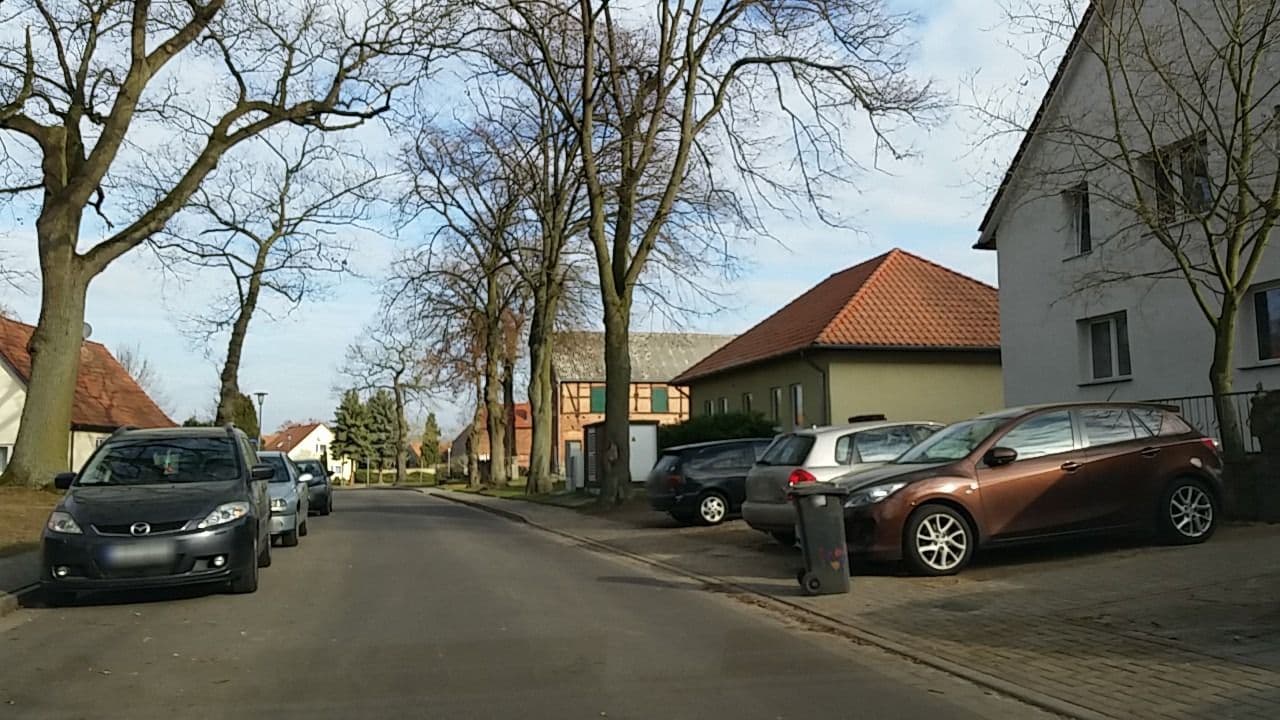 Street view near Gasthaus Wendischbrome, Brome — © tian (CC BY-SA · Mapillary)