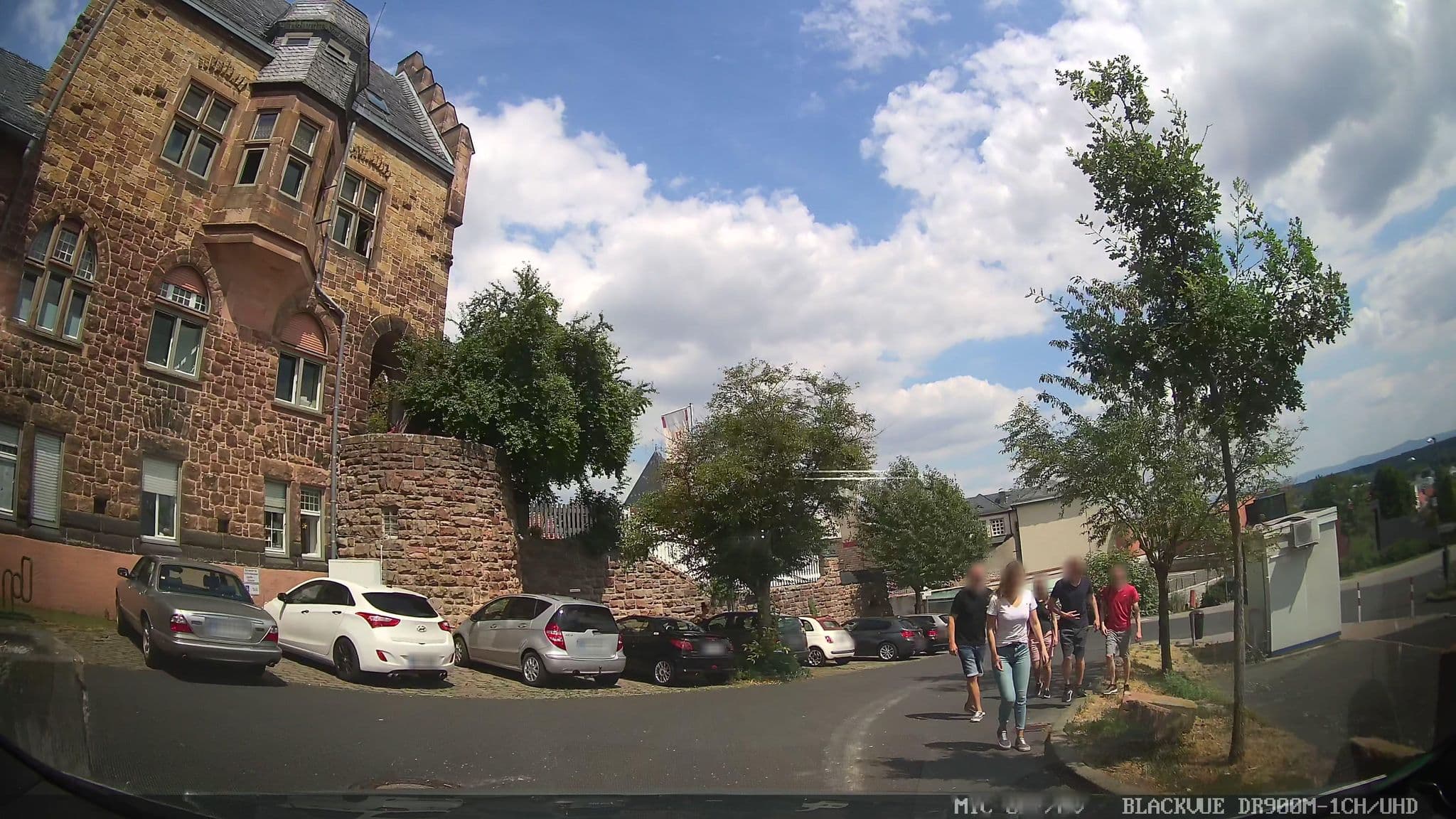 Street view near Altes Amtsgericht Oppenheim, Oppenheim — © chuck (CC BY-SA · Mapillary)