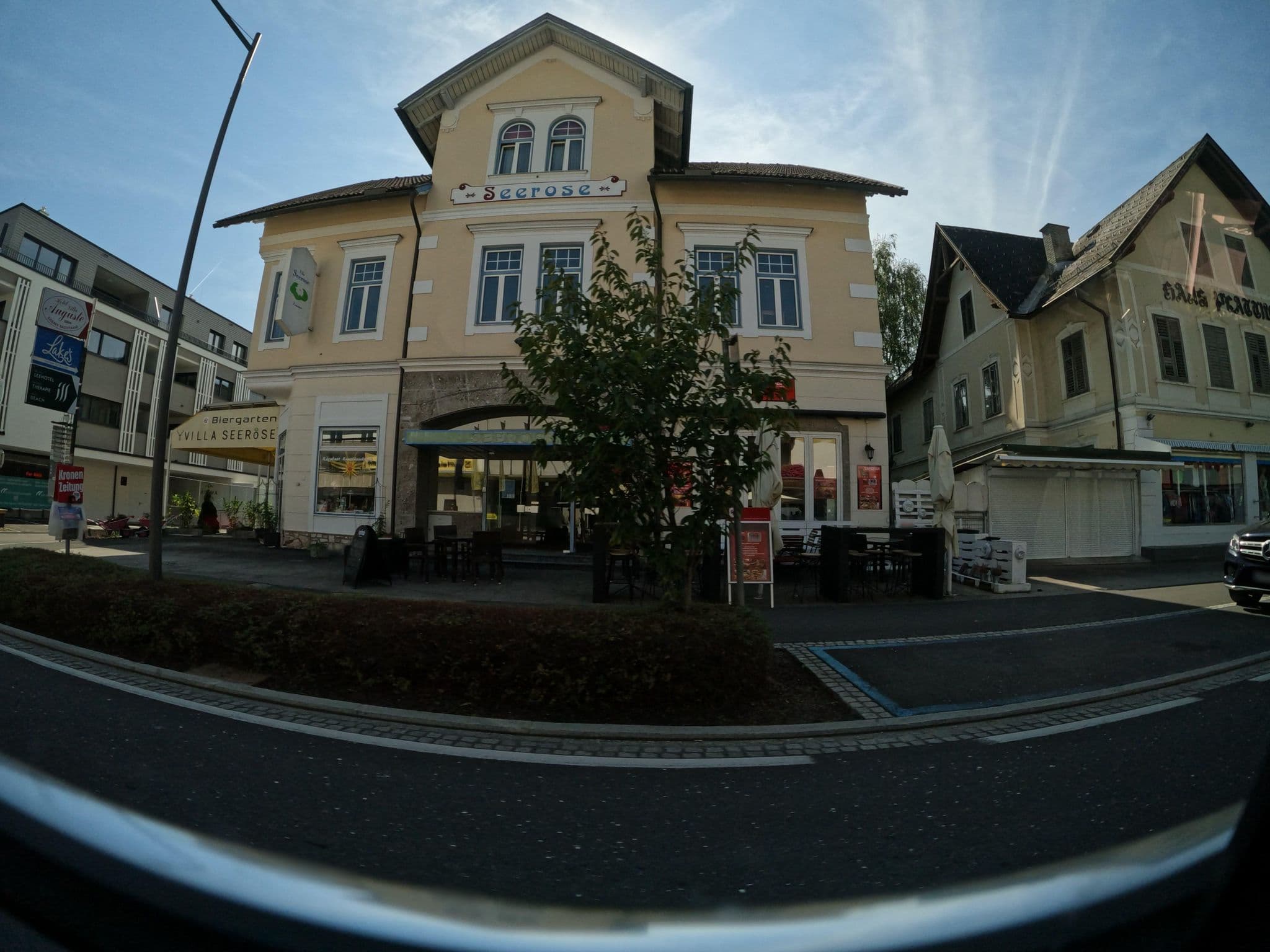 Street view near Hotel Seerose, Pörtschach am Wörthersee — © erias (CC BY-SA · Mapillary)