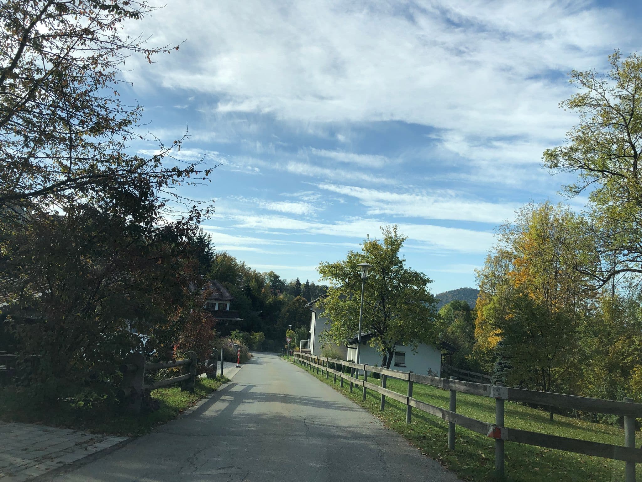 Street view near Haus Arberbrunnen, Bodenmais — © chuck (CC BY-SA · Mapillary)