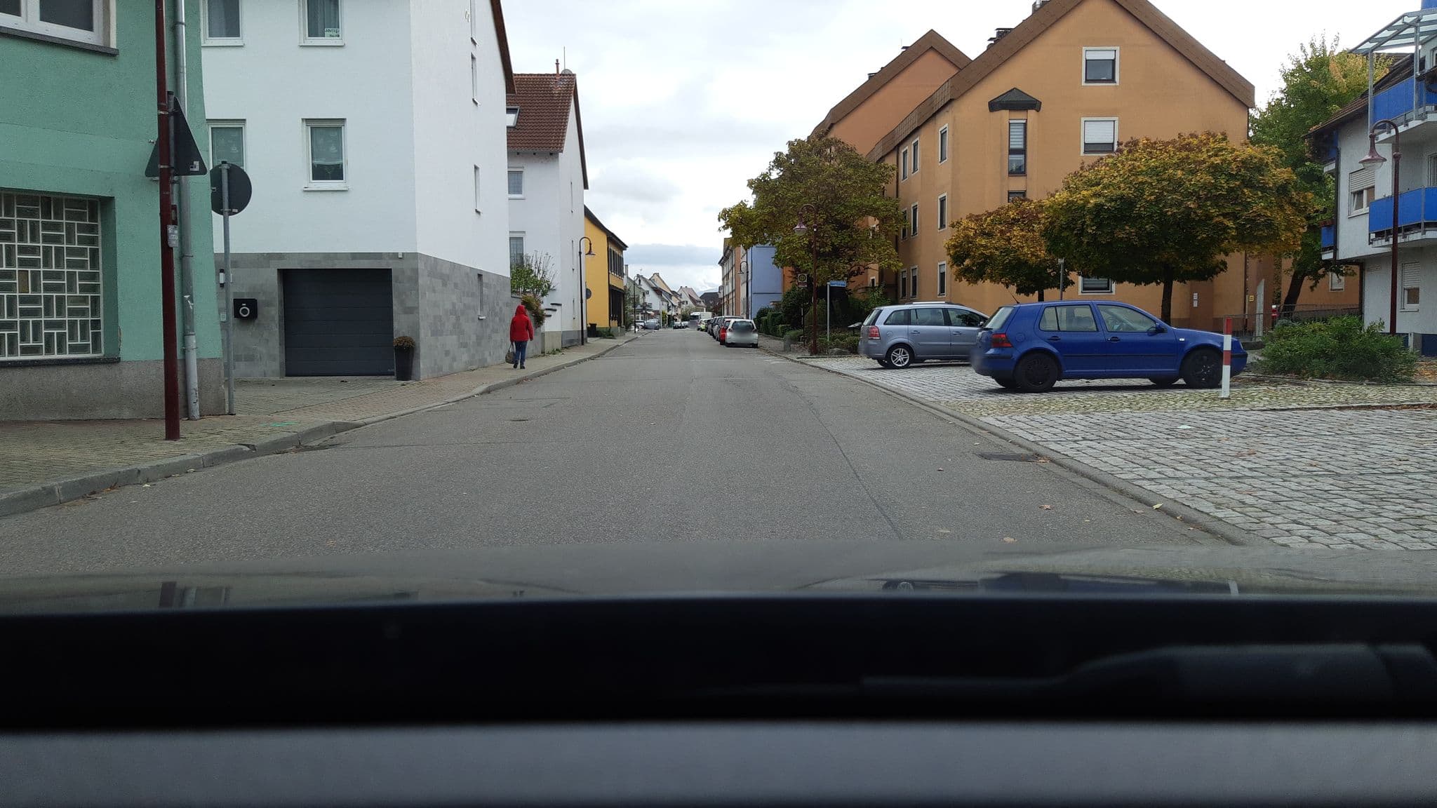 Street view near Hotel Bären, Breisach am Rhein — © fxesbg (CC BY-SA · Mapillary)
