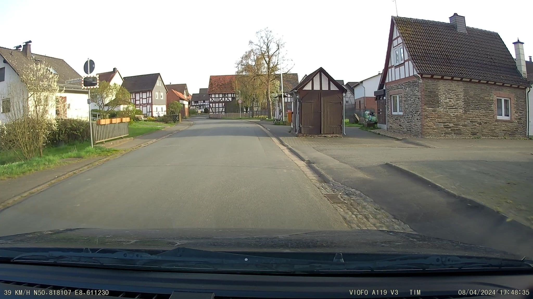 Street view near Pilgerunterkunft, Gladenbach — © tim3003 (CC BY-SA · Mapillary)