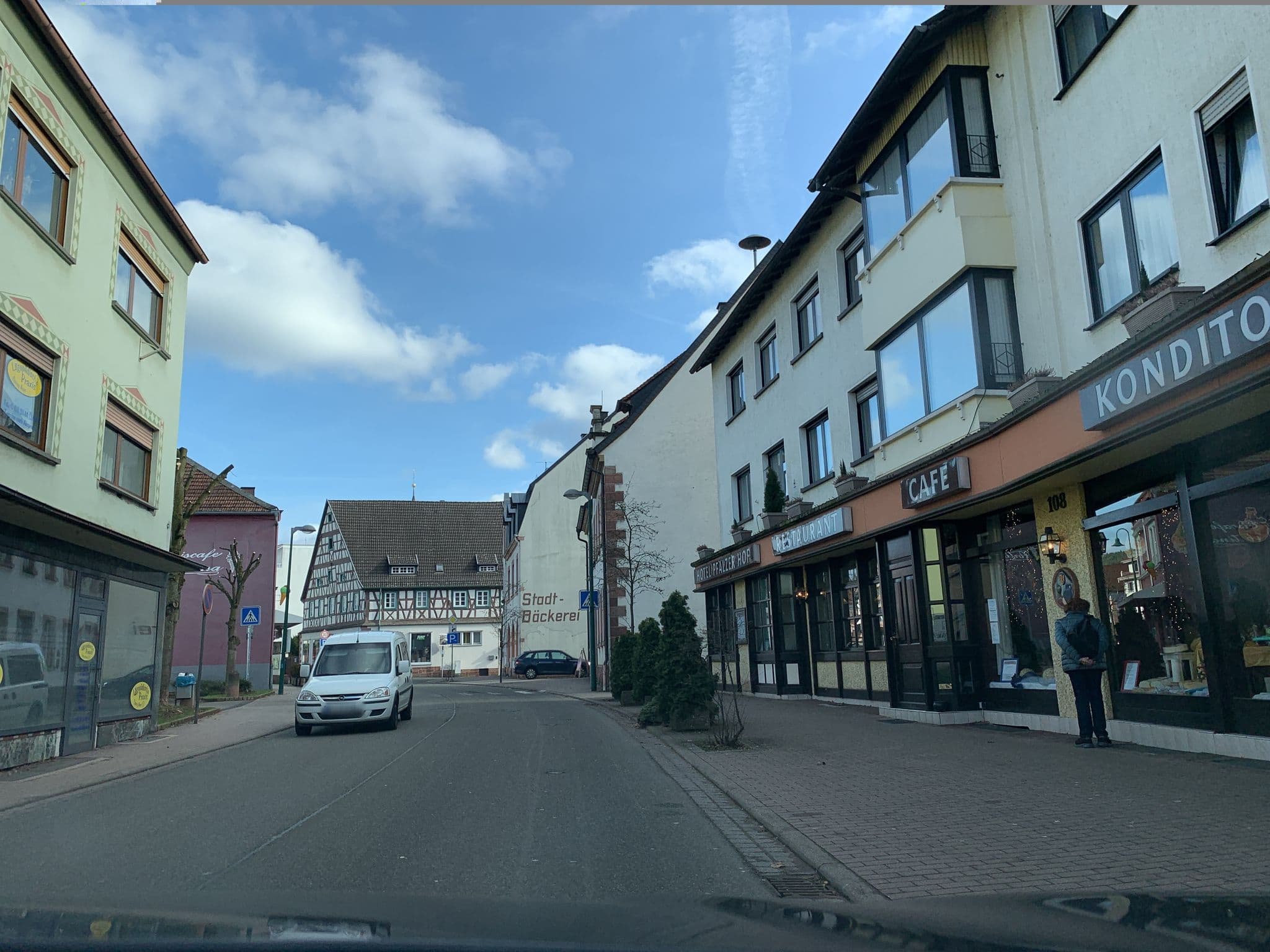 Street view near Pfälzer Hof, Rodalben — © cyberacid (CC BY-SA · Mapillary)