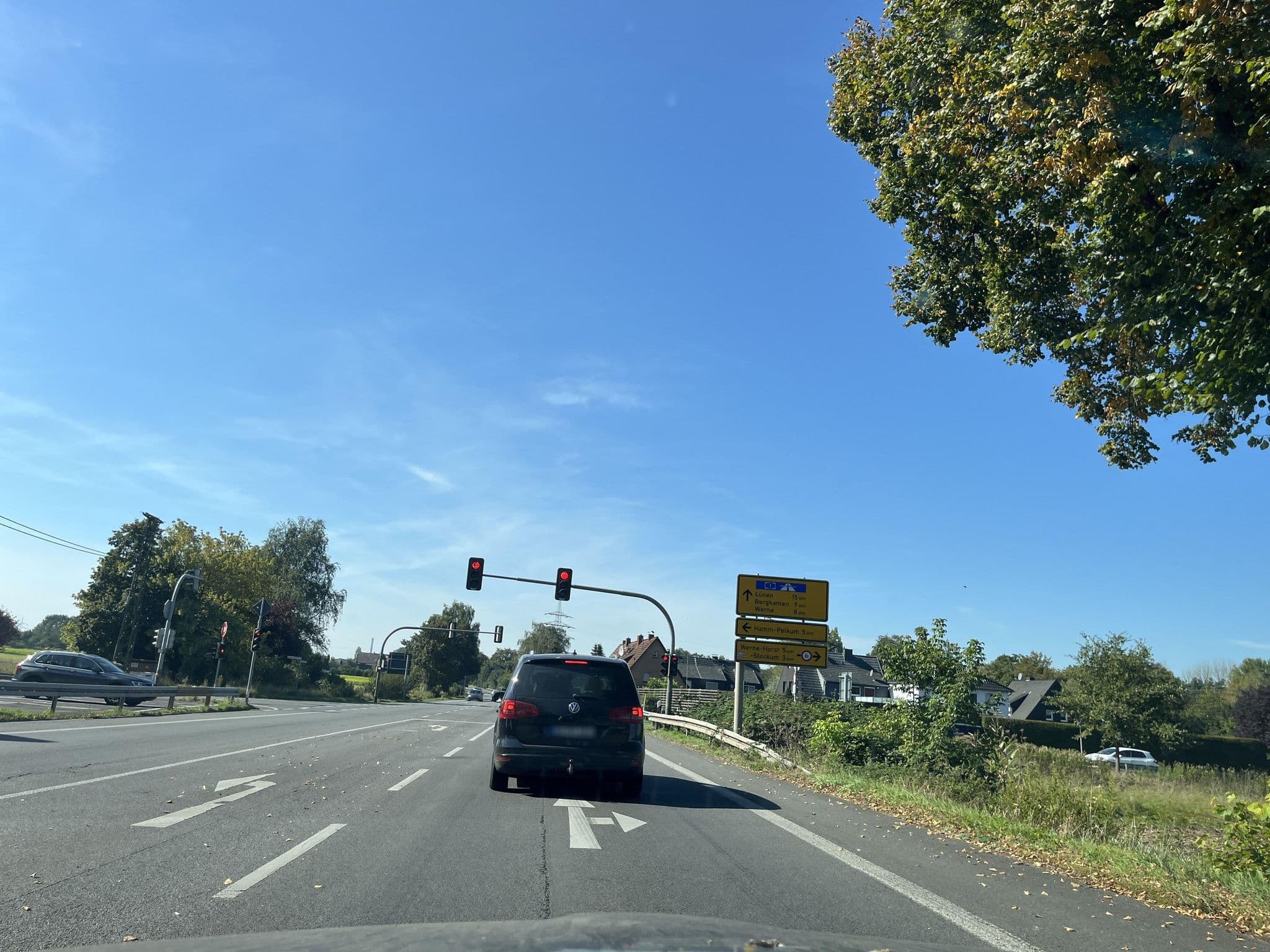 Street view near Hotel zu Freunden, Werne — © ptks (CC BY-SA · Mapillary)