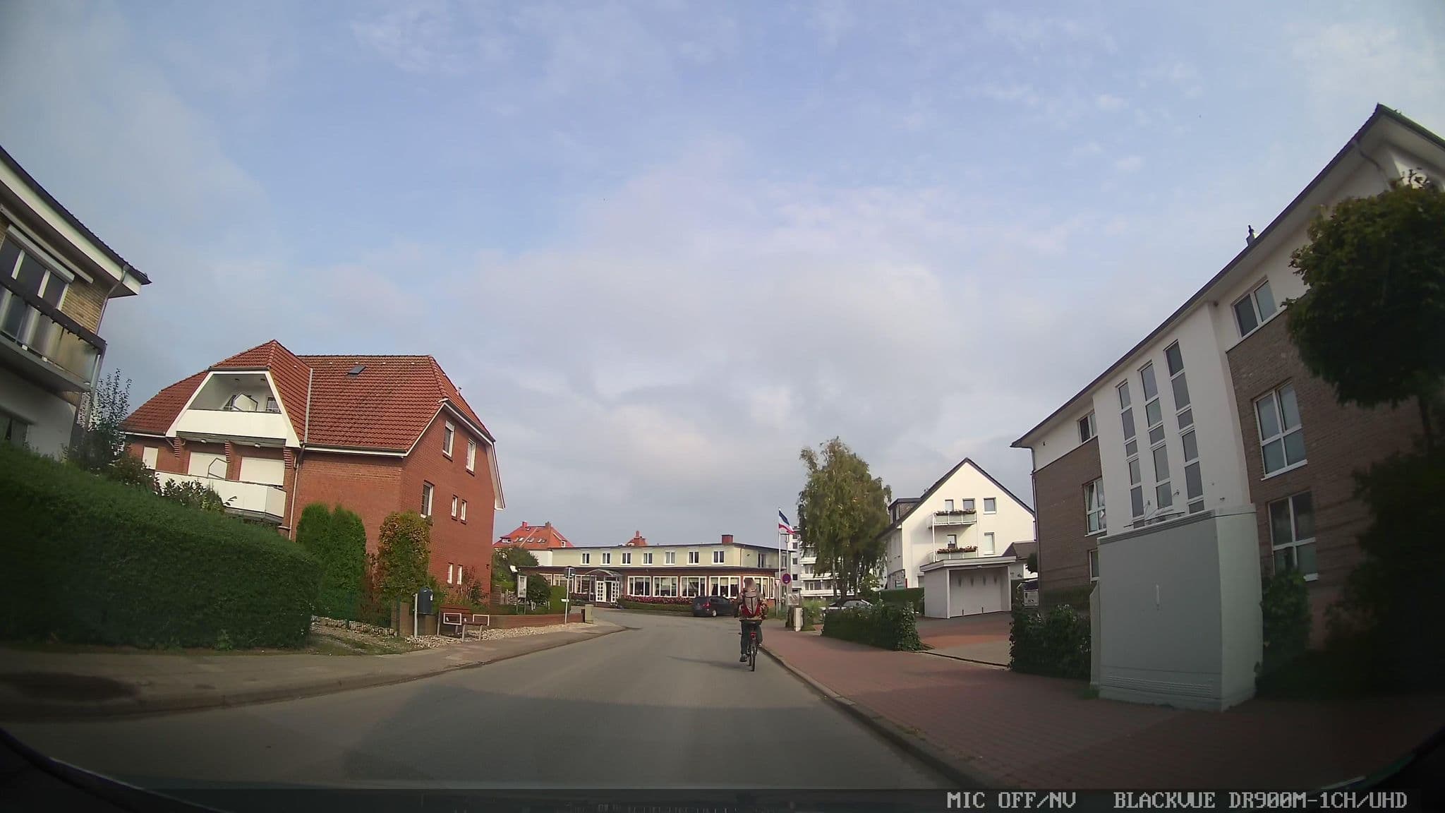 Street view near Villa Aurora - Kemnitz, Kellenhusen — © chuck (CC BY-SA · Mapillary)