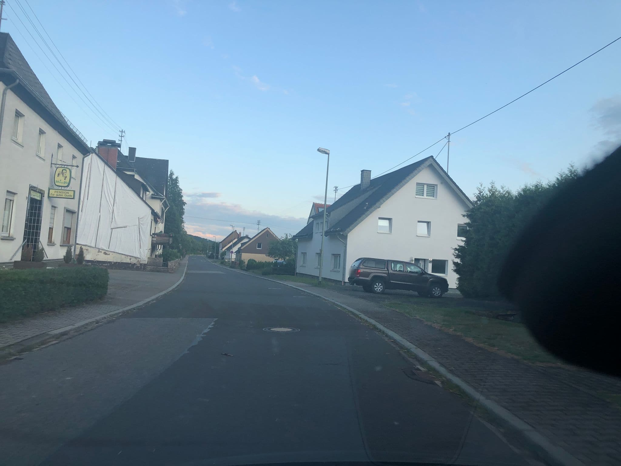 Street view near Pension Zur Guten Quelle, Nohfelden — © finosoft (CC BY-SA · Mapillary)