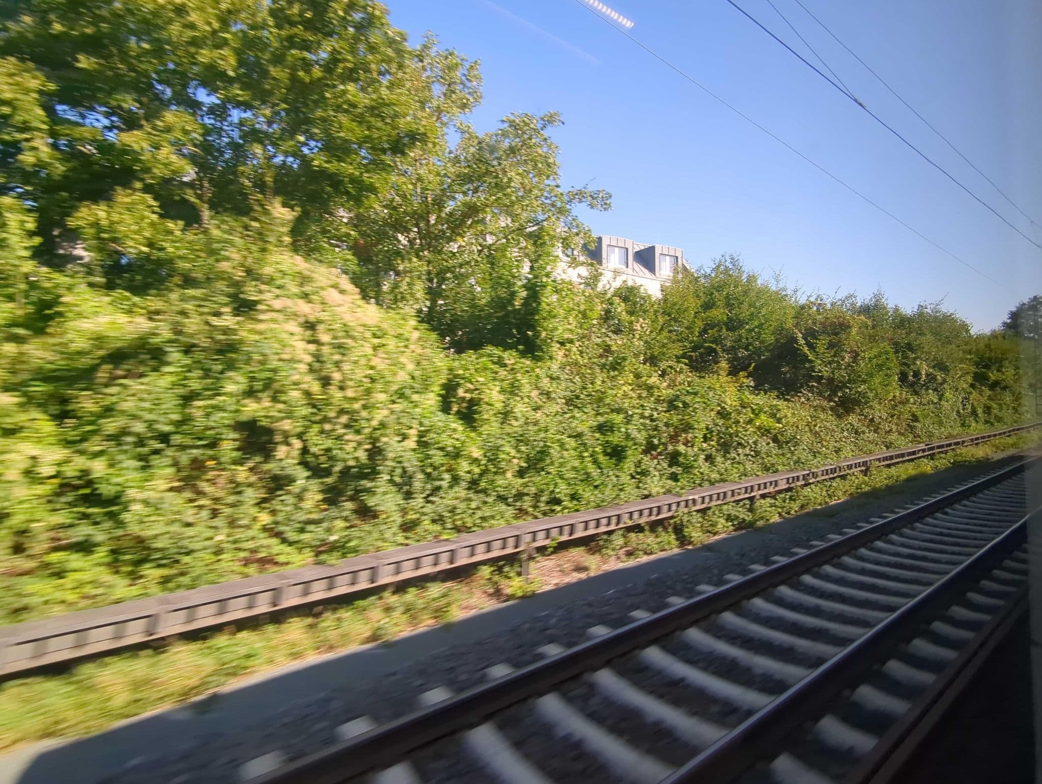 Street view near AMEDIA Frankfurt-Rüsselsheim, Flörsheim — © miguel_andrade (CC BY-SA · Mapillary)